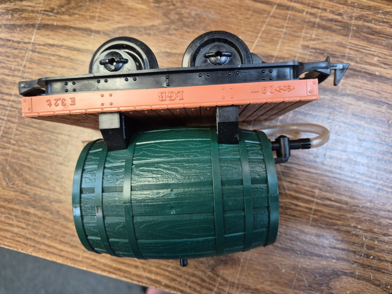LGB 4047 WINE BARREL KEG CAR G PRE OWNED EARLY YELLOW BOX G SCALE 1:22.5