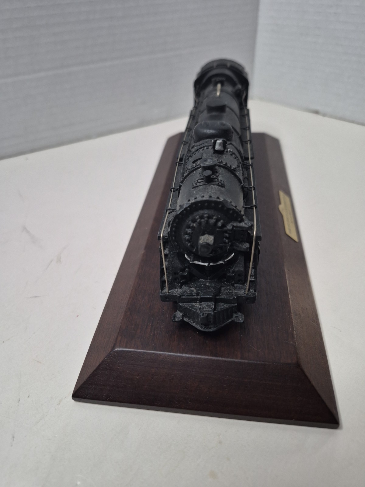 1993 Avon Collectible 1937 700e Hudson Locomotive Train With Base