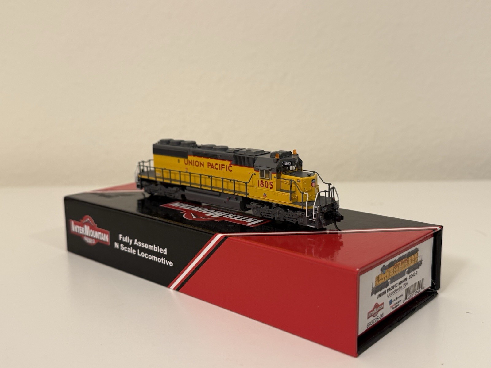Union Pacific SD40N #1805 DCC & Loksound 5 Micro N Scale Intermountain – SD40-2