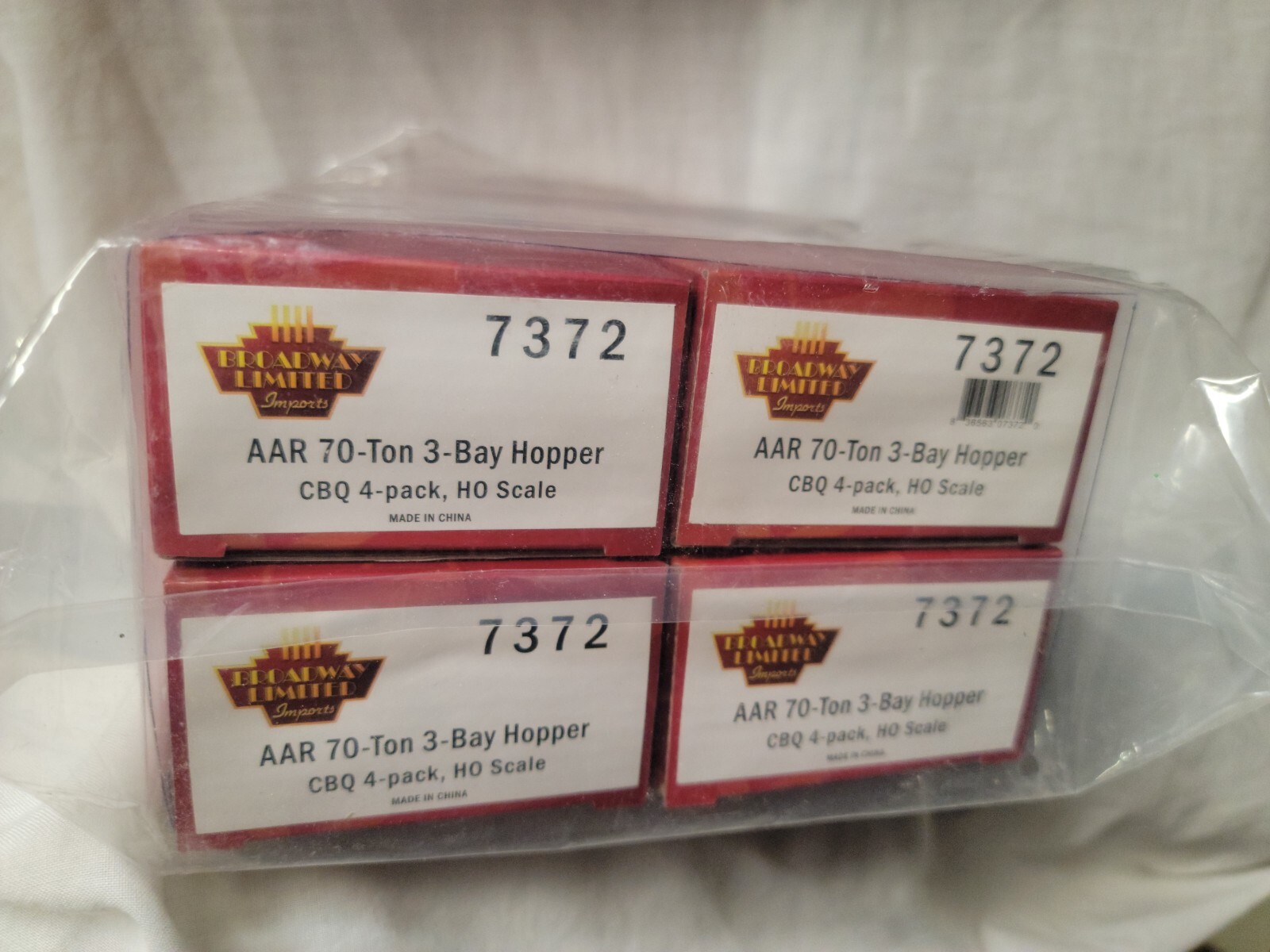 Broadway Limited HO Trains 4-Pack Set CB&Q 70T AAR Ton 3-Bay Hopper Car 7372