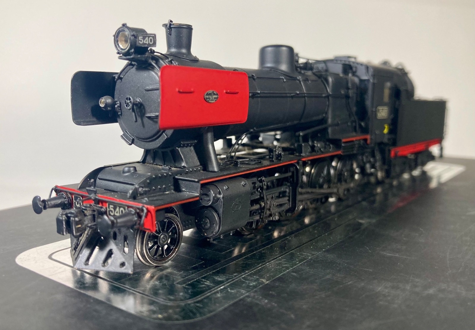 Trainbuilder – Victorian Railways – J Class # J540 Black & Red Steam Locomotive