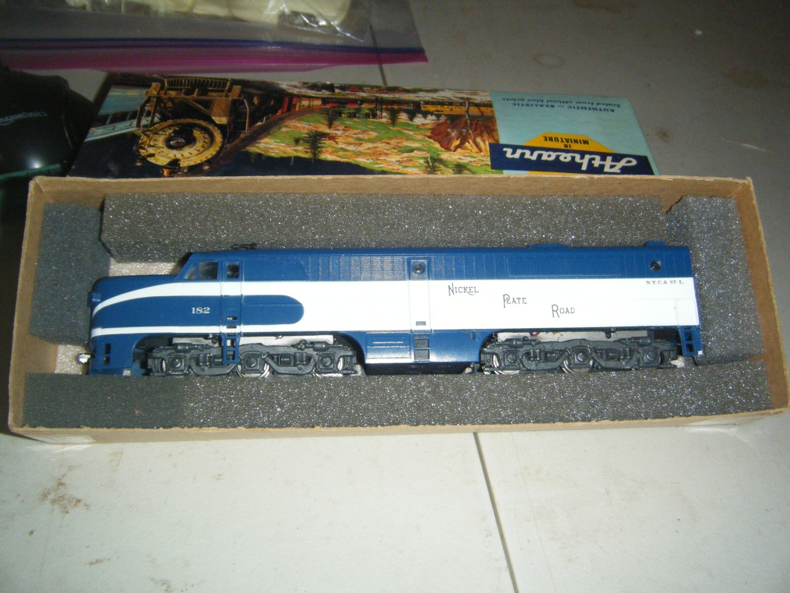 Athearn HO ALCO PA-1 Powered Nickel Plate Road #182 Blue Box Locomotive