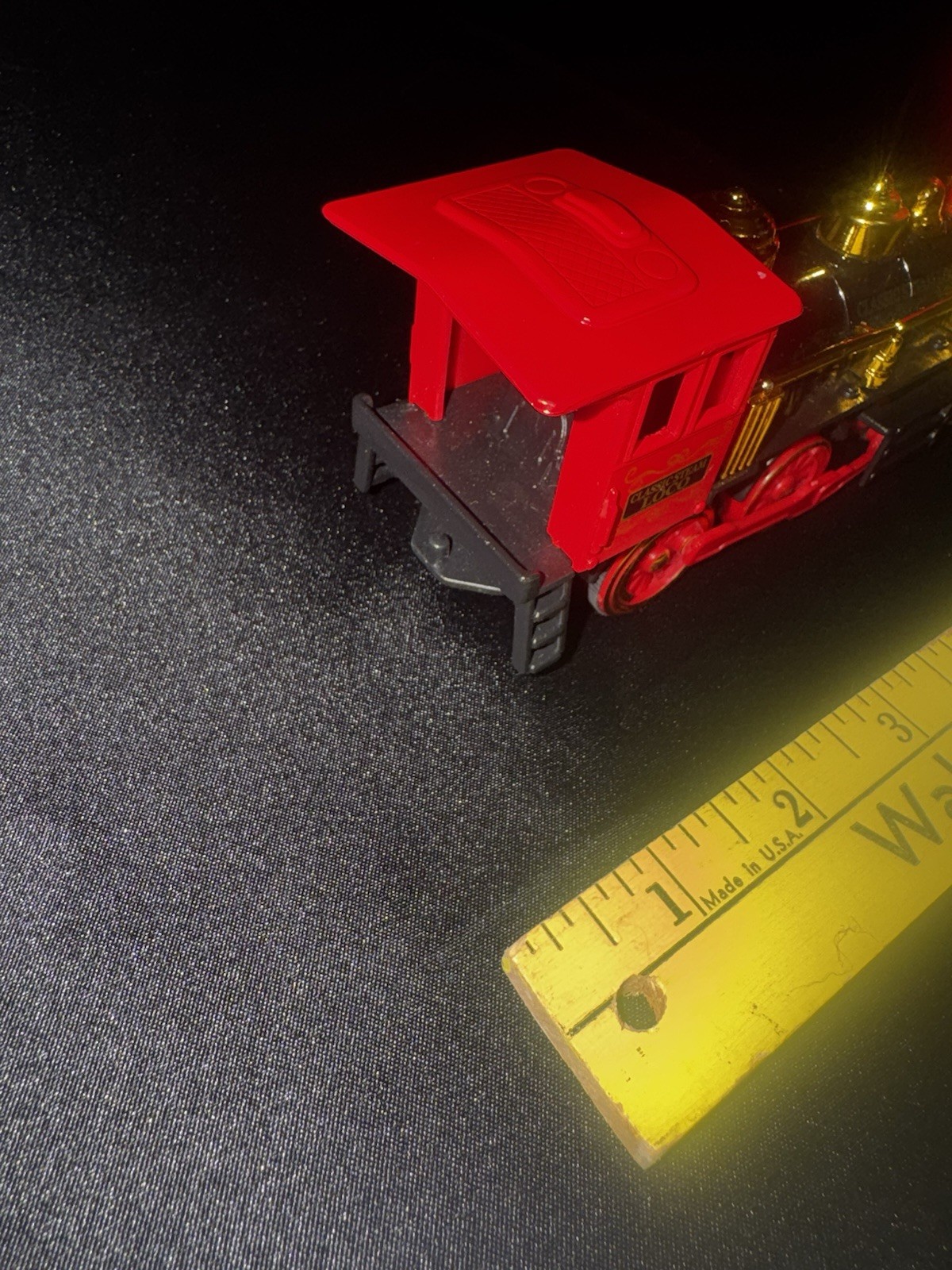 Classic Steam Loco Toy Train Red Black Gold Locomotive Diecast Style 6”