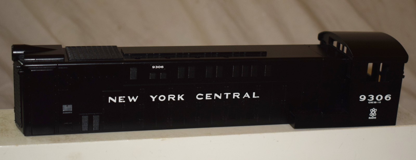 MTH VO-1000 Diesel Locomotive Shell New York Central NYC #9306 – O Gauge Sample