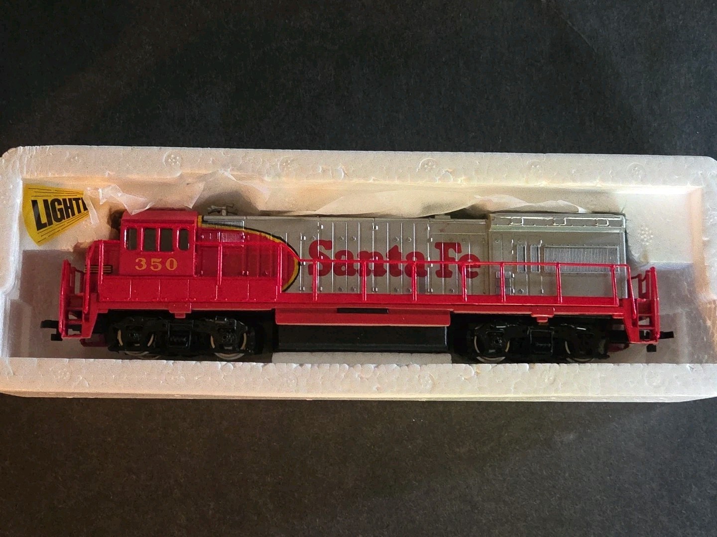Bachmann HO GAUGE GE U36B LIGHTED Diesel Santa Fe Item No. 64002 NEW in BOX