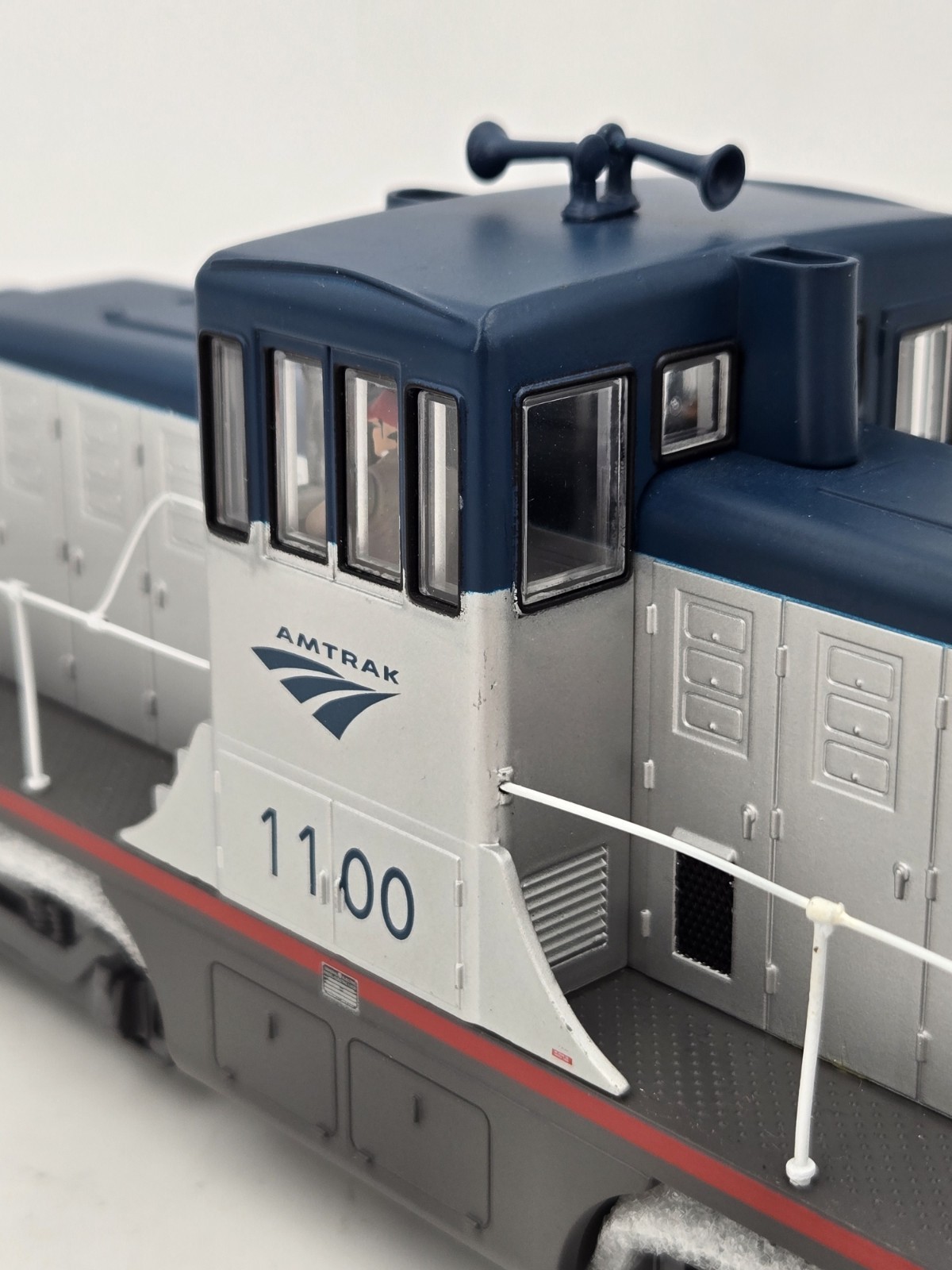 MTH 20-20775-1 Amtrak 44 Ton Phase 1c Diesel Engine – Proto 3.0 – NEW – VIDEO