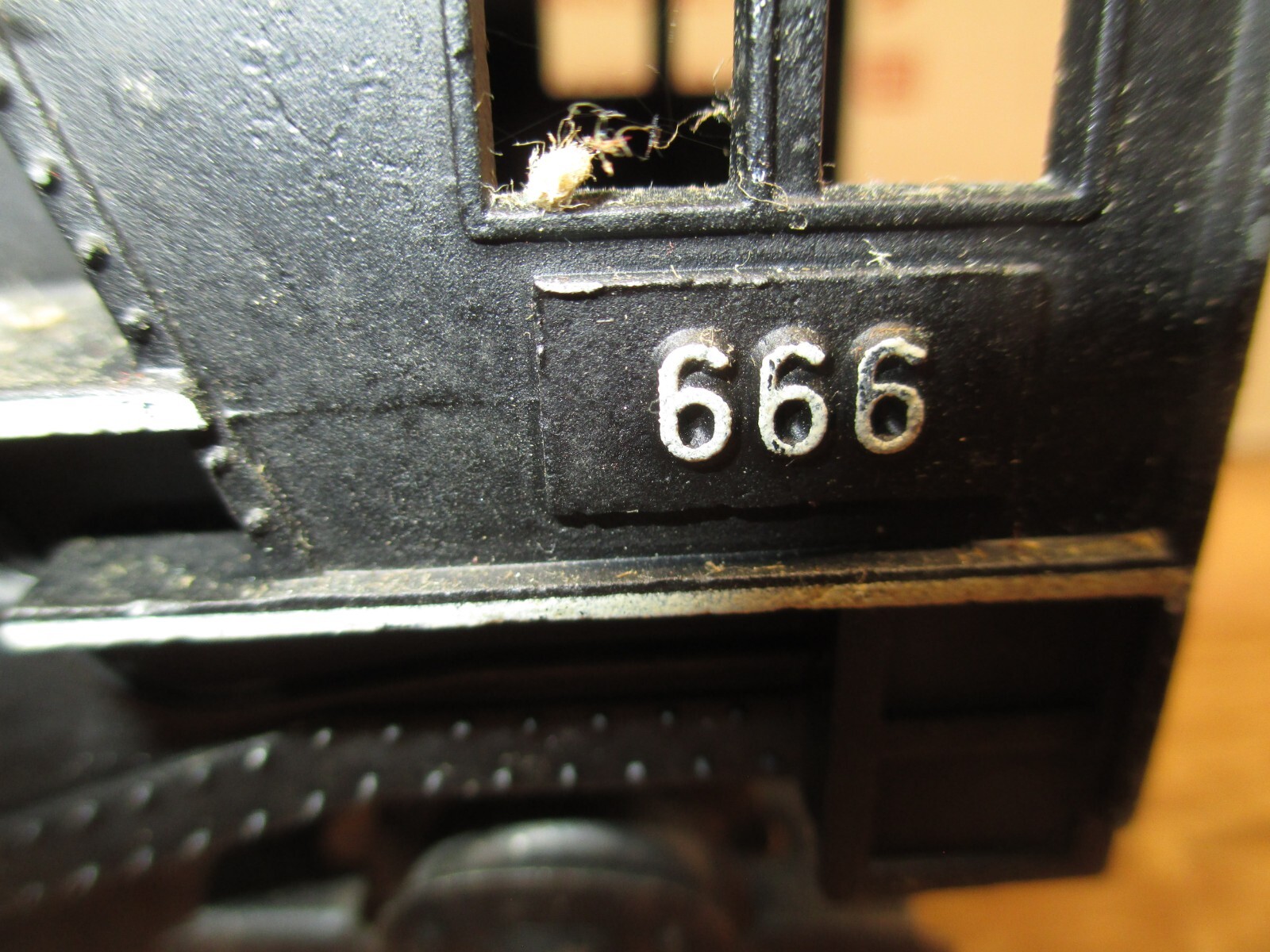 VINTAGE MARX LOCOMOTIVE #666 LISTING # 10