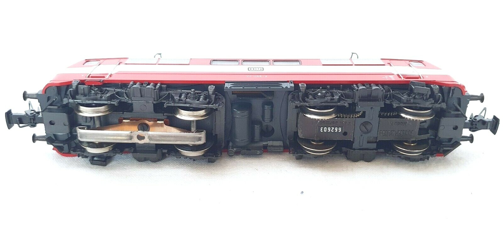 Marklin HO 1:87 AC German Deutsche Bundesbahn BR 111 ELECTRIC LOCOMOTIVE MIB`85!