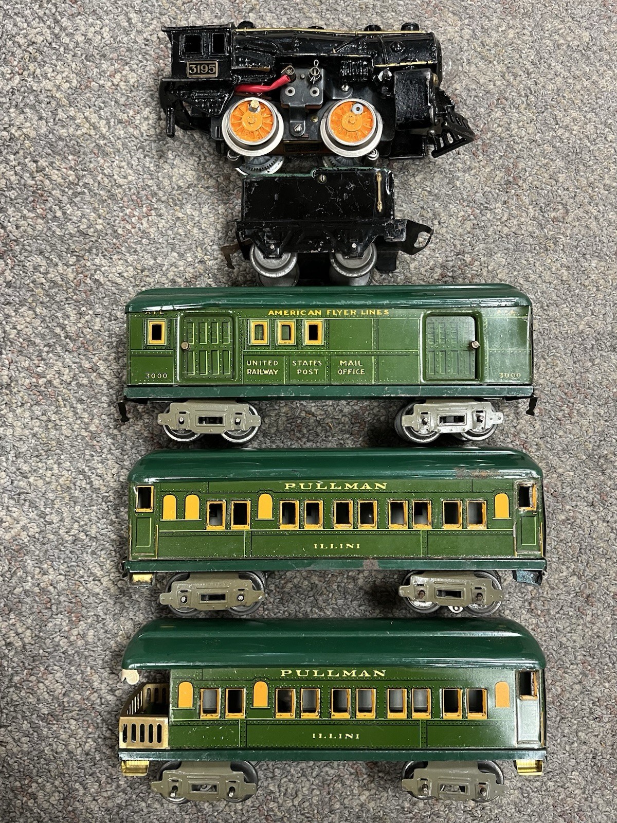 + American Flyer O Cast Iron #3195 Locomotive & Tender 3 Car Green Passenger Set