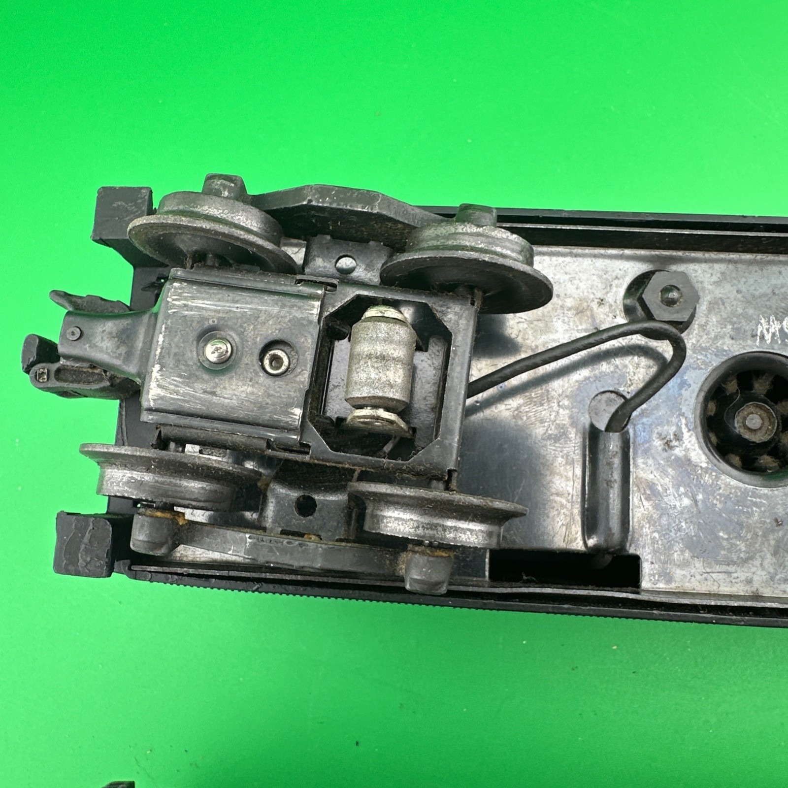 Lionel 2055 O Gauge Model Railroad 4-6-4 Steam Locomotive w/6026W Lines Tender