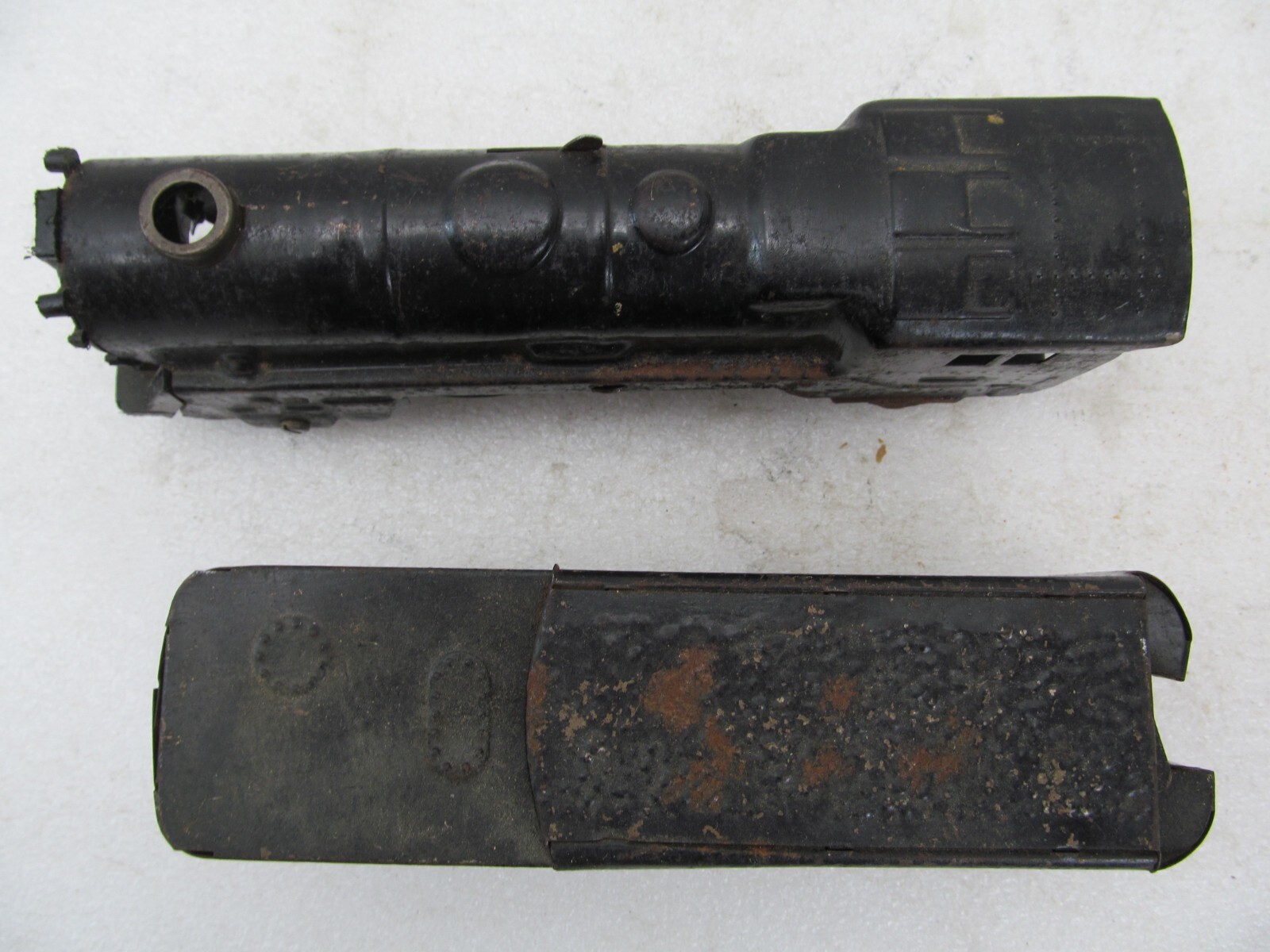 Marx Wind Up Tin Steam Locomotive & Tender Plastic Pilot & Boiler Plate Tested
