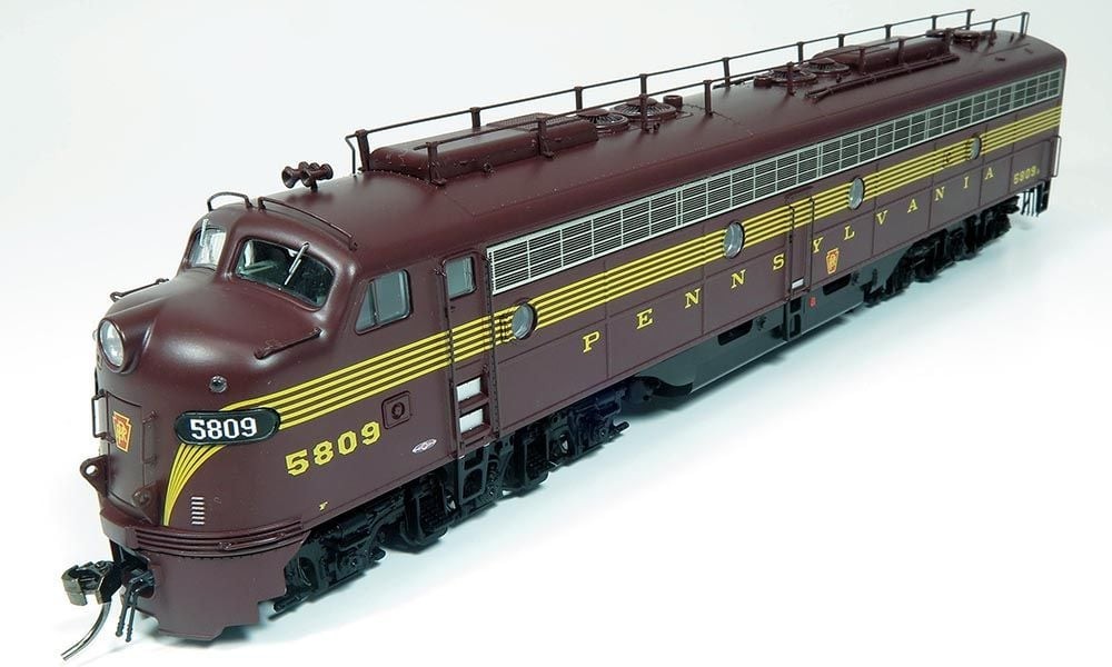 Rapido ~ HO Scale ~ EMD E8A ~ Pennsylvania PRR #5896 ~ DCC Sound ~ 28533