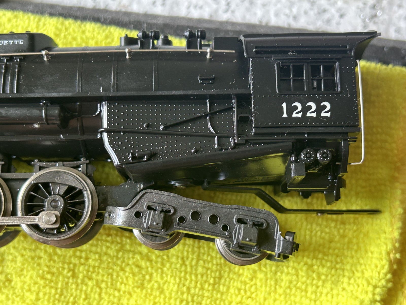 Vintage HO Scale AHM Rivarossi 2-8-4 Steam – Pere Marquette #1222 Box/paperwork