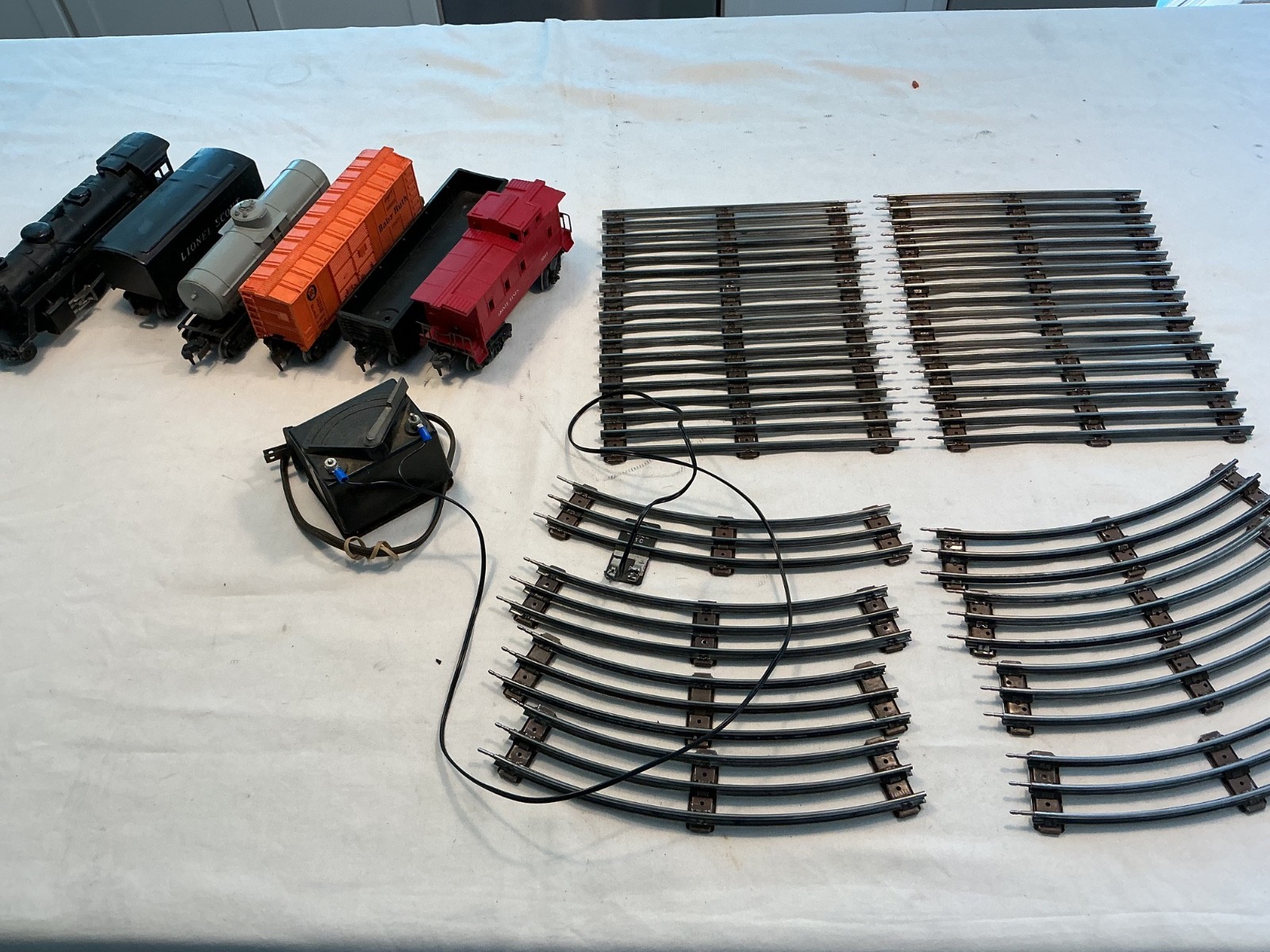 Lionel SETNo. 1117 / Steam Engine 1110 SET. 4 freight cars 027