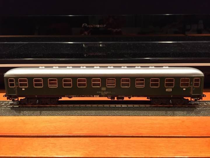 Price reductioarklin HO passenger car, made in West Germany, Marklin
