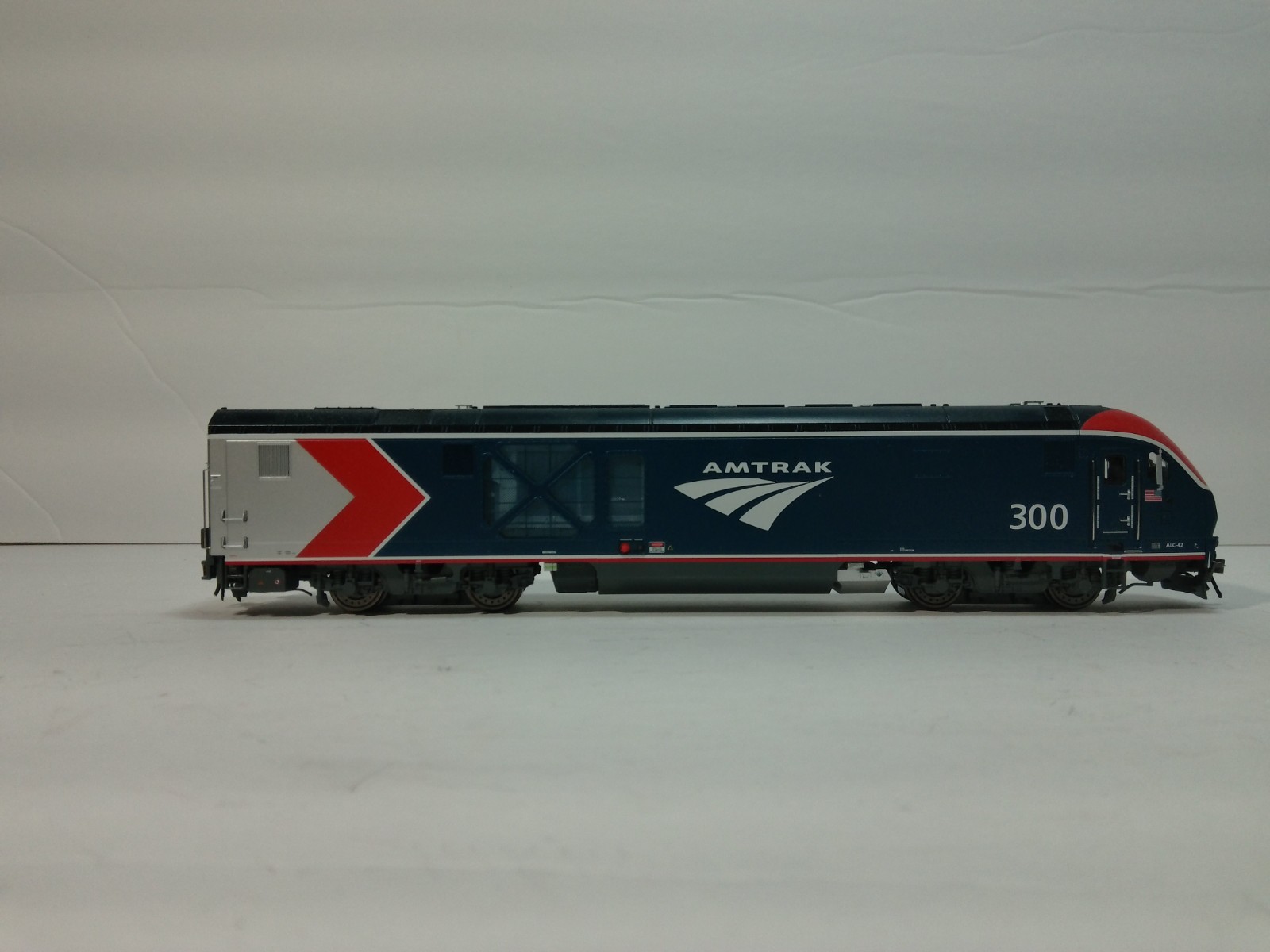 Bachmann 68301 HO Scale Charger ALC-42 Locomotive, DCC+Sound Phase VI#300