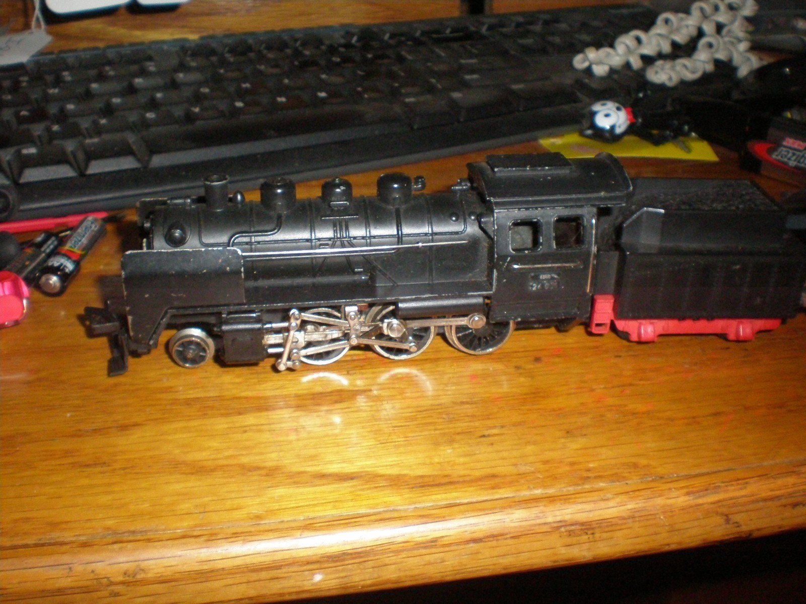 Vintage Fleischmann HO Locomotive 1350 24 001.nice condition untested. FREE SHIP