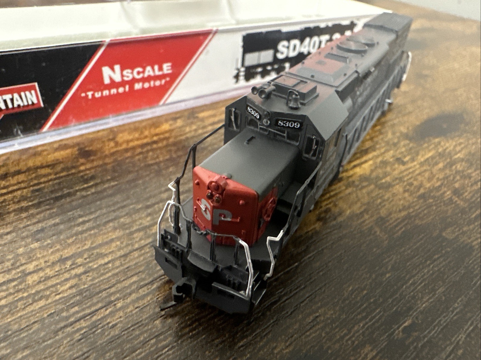 InterMountain Railway Co. N Scale #69405-02 SD40T-2 Southern Pacific #8309 NIB!