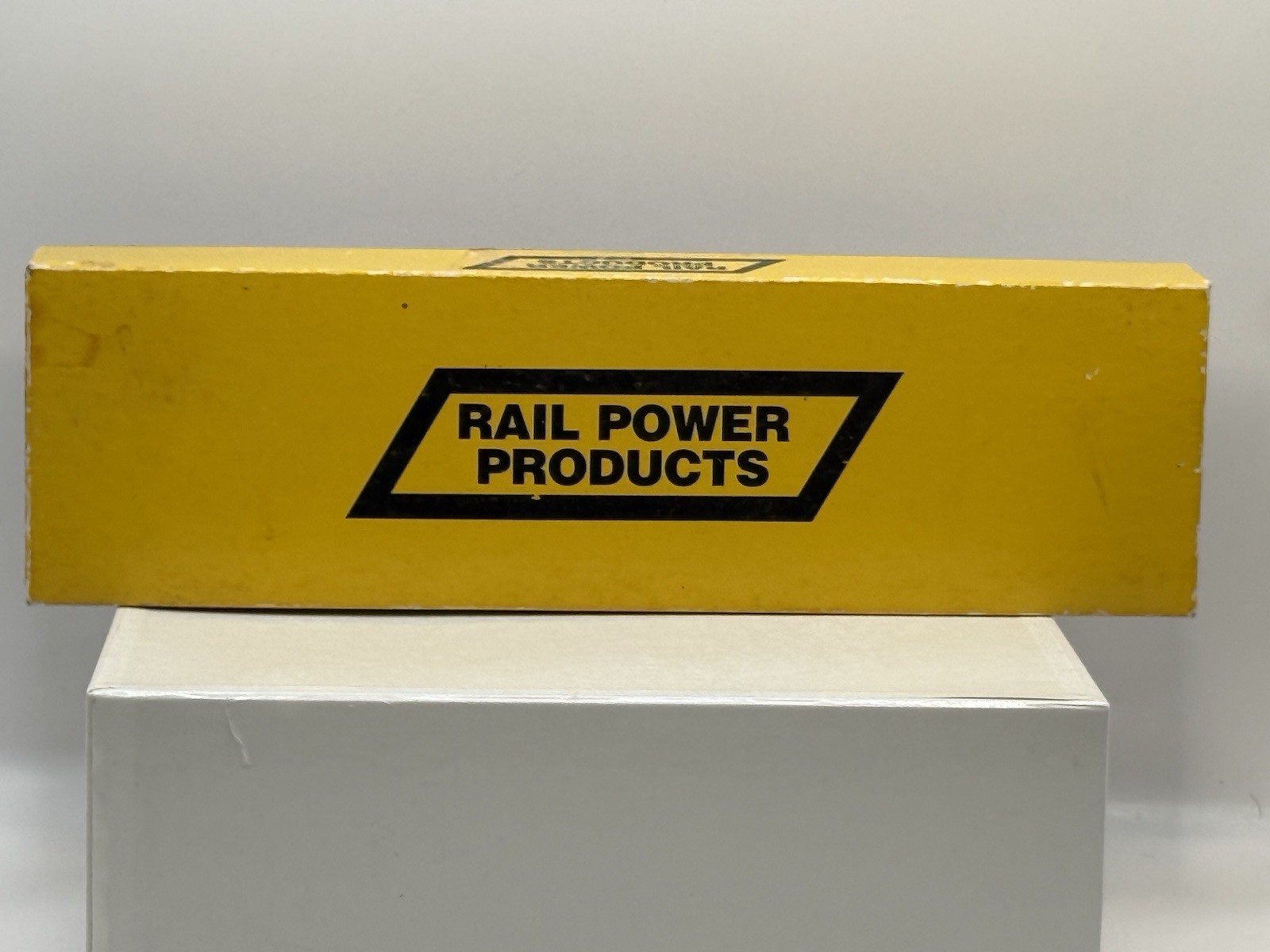 Rail Power HO Scale SD90MAC Undeclared Locomotive Shell And Chassis Kit 547