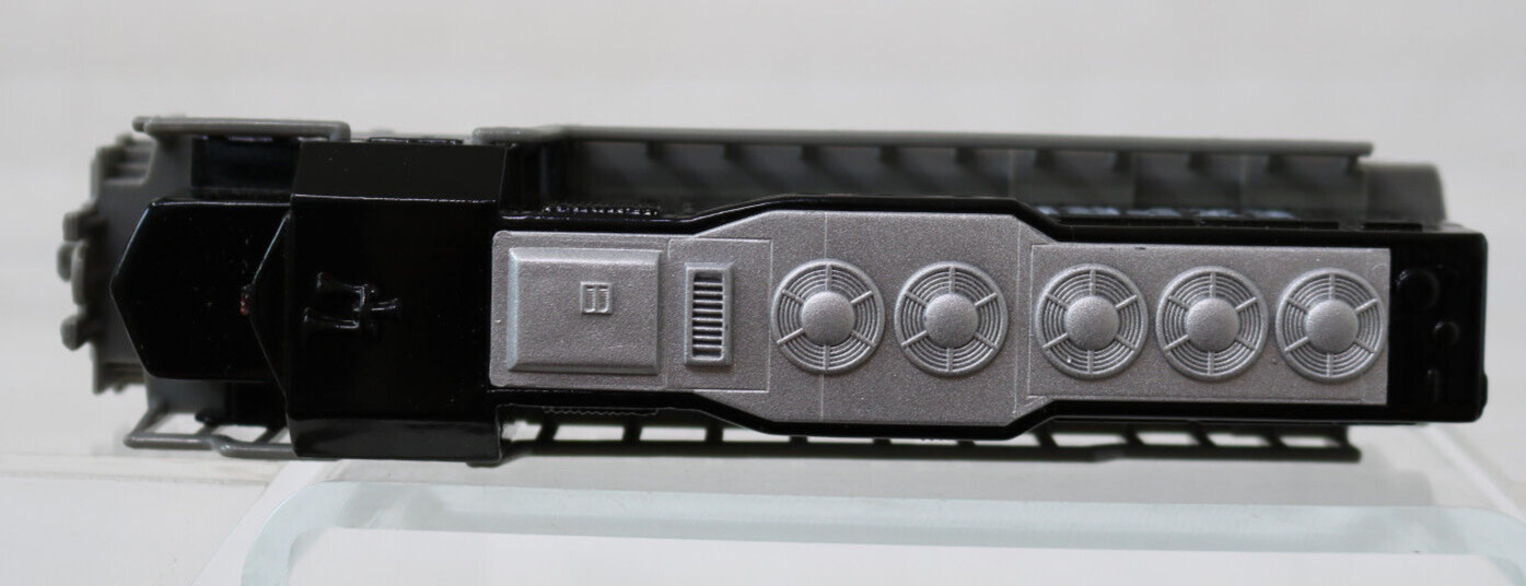 Freight Locomotive Pull Back Power Black & Silver 8263 Express Die Cast