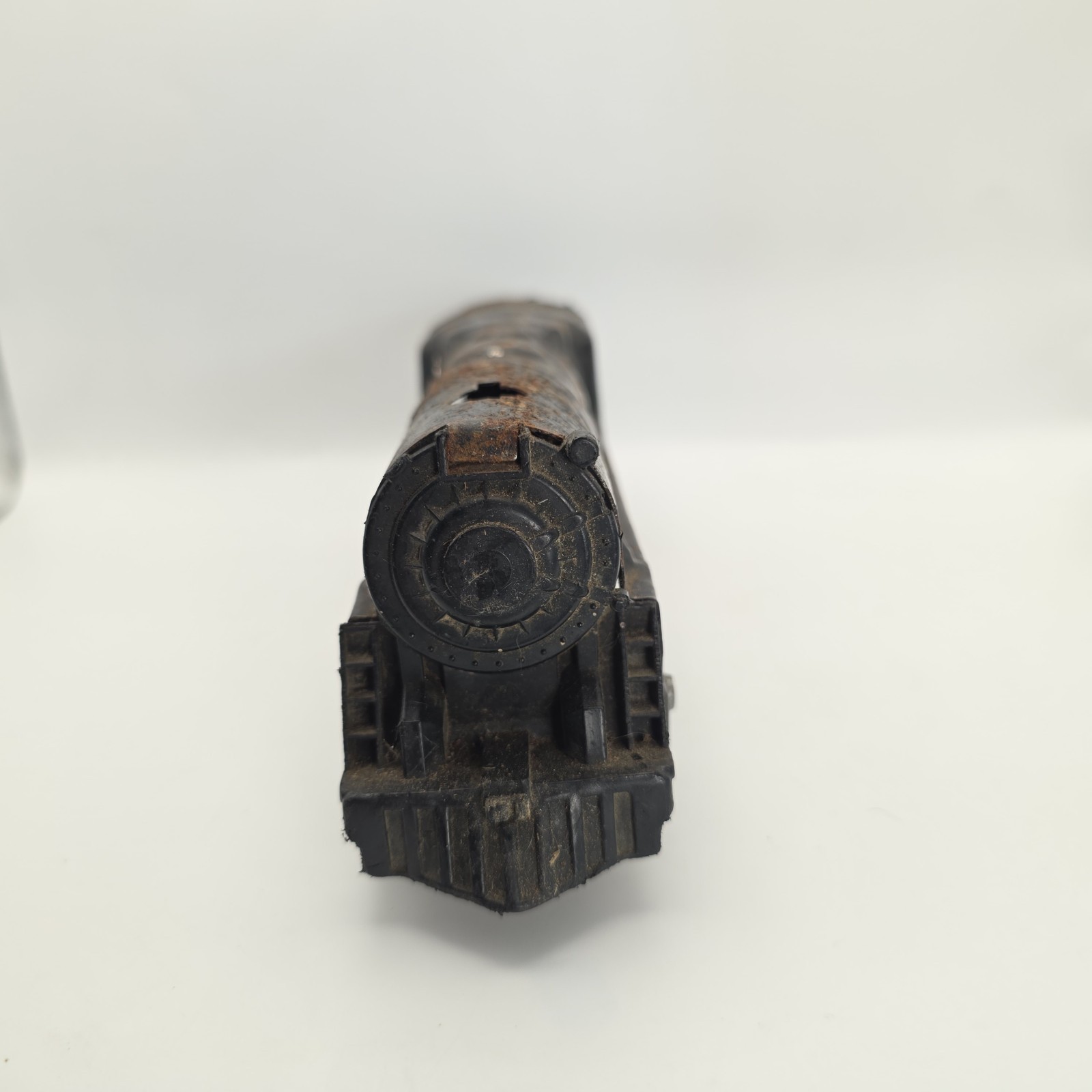 Vintage Cast Iron Clockwork Wind-Up Toy Steam Locomotive Floor Train – As Found