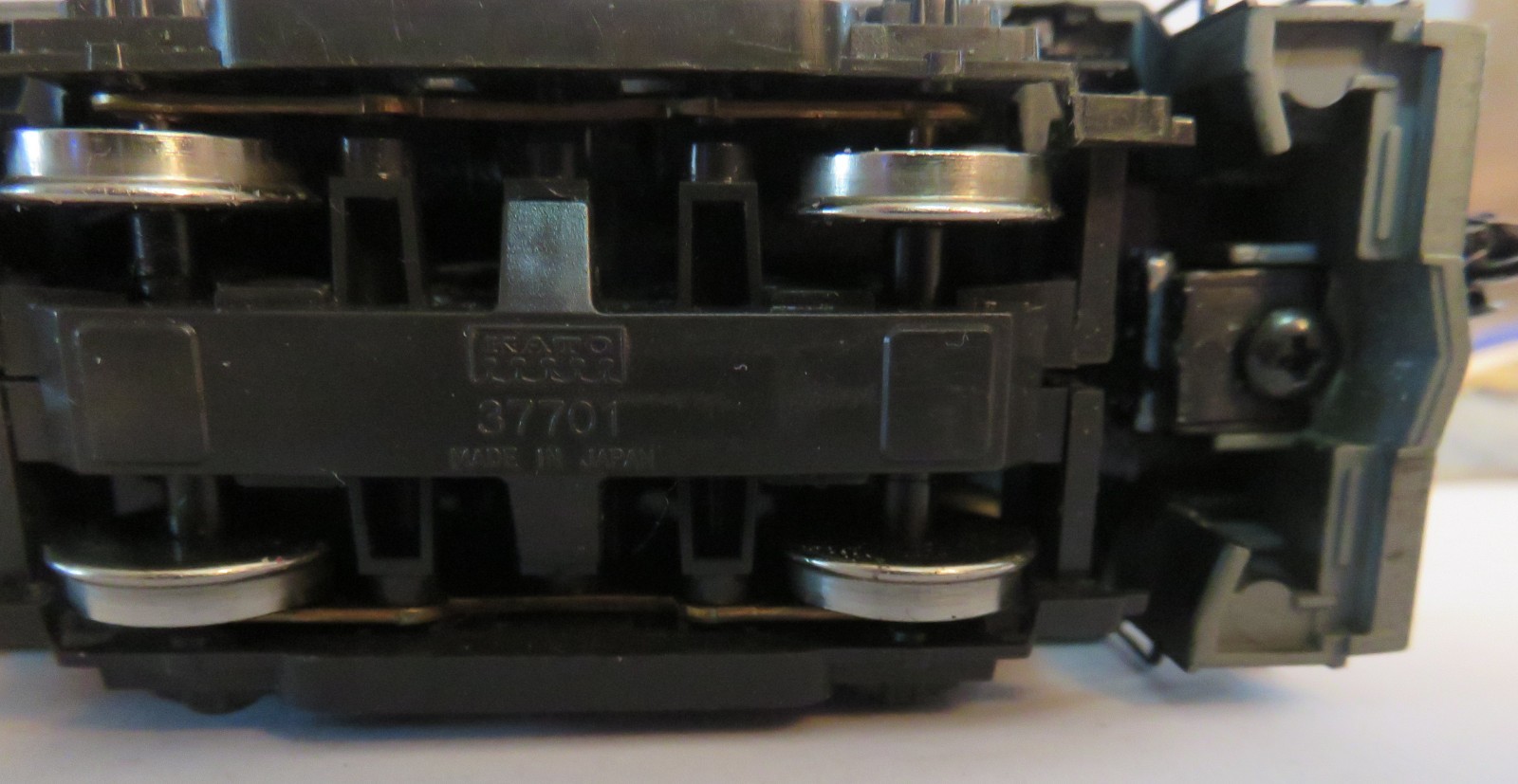 Atlas/Kato HO PRR #8855 RS-3 DC/DCC, Directional LED Lights, Kadee Couplers