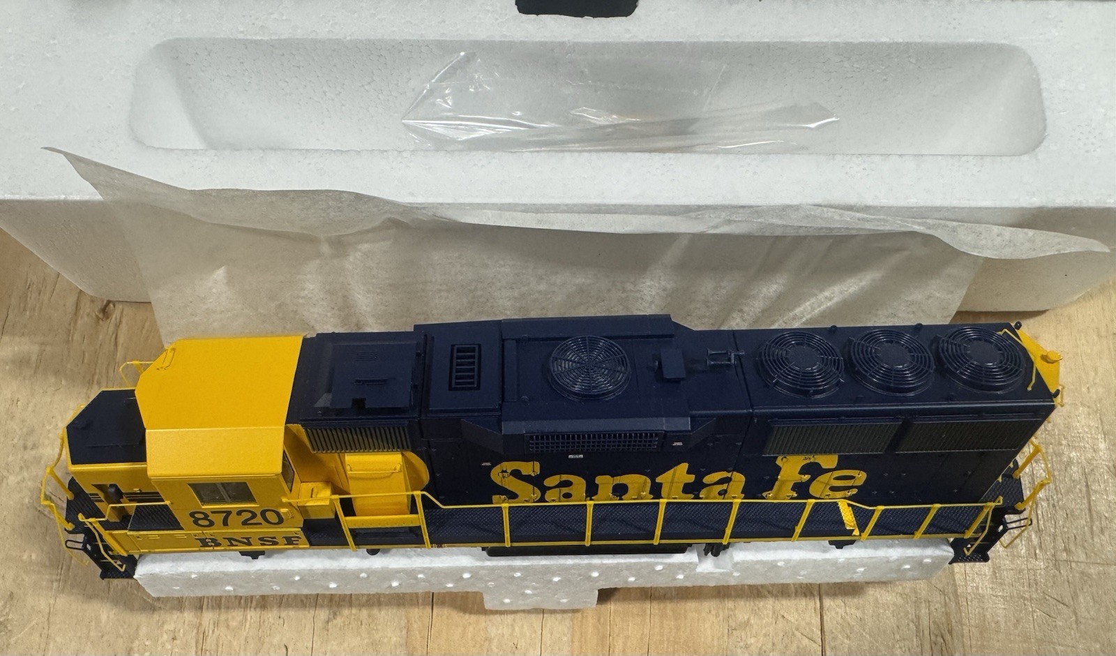 Proto 2000 30545 HO GP60 BNSF #8720 DCC Ready New