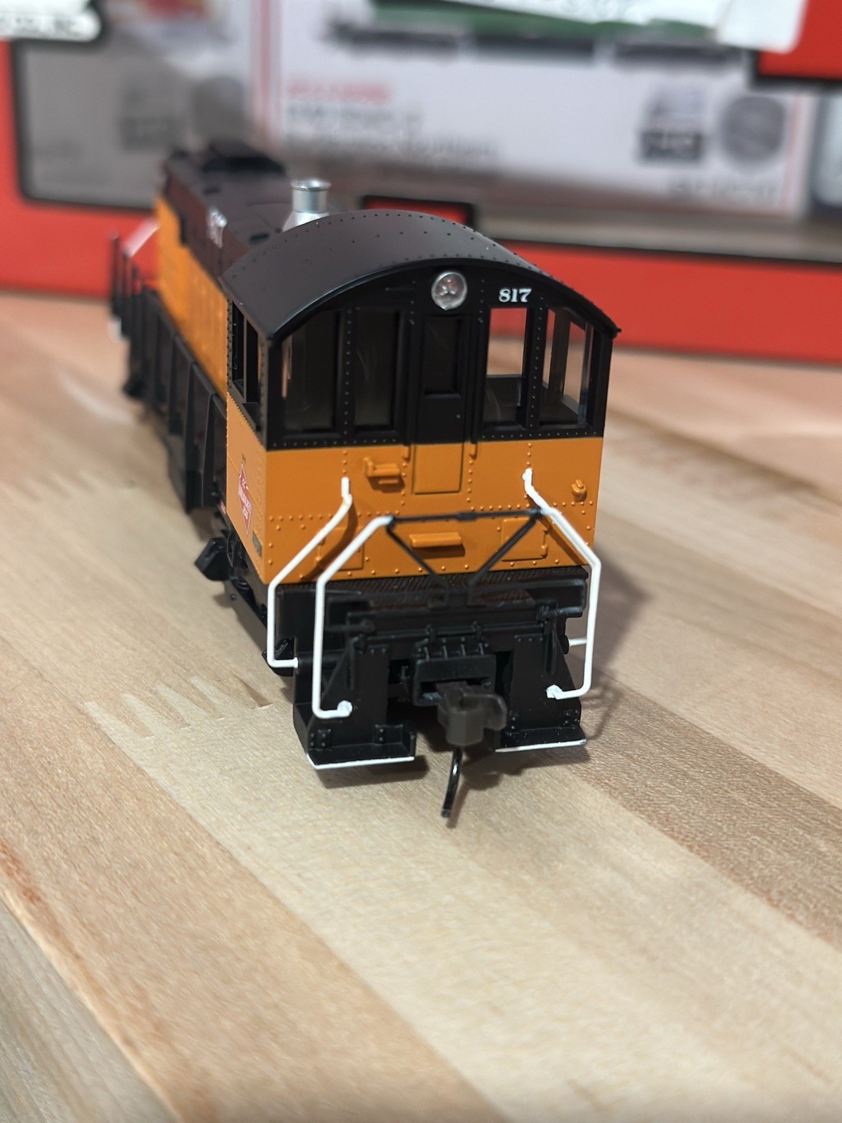 Atlas HO ALCO S-4 Milwaukee Road #817 DCLocomotive 8757 LNIb