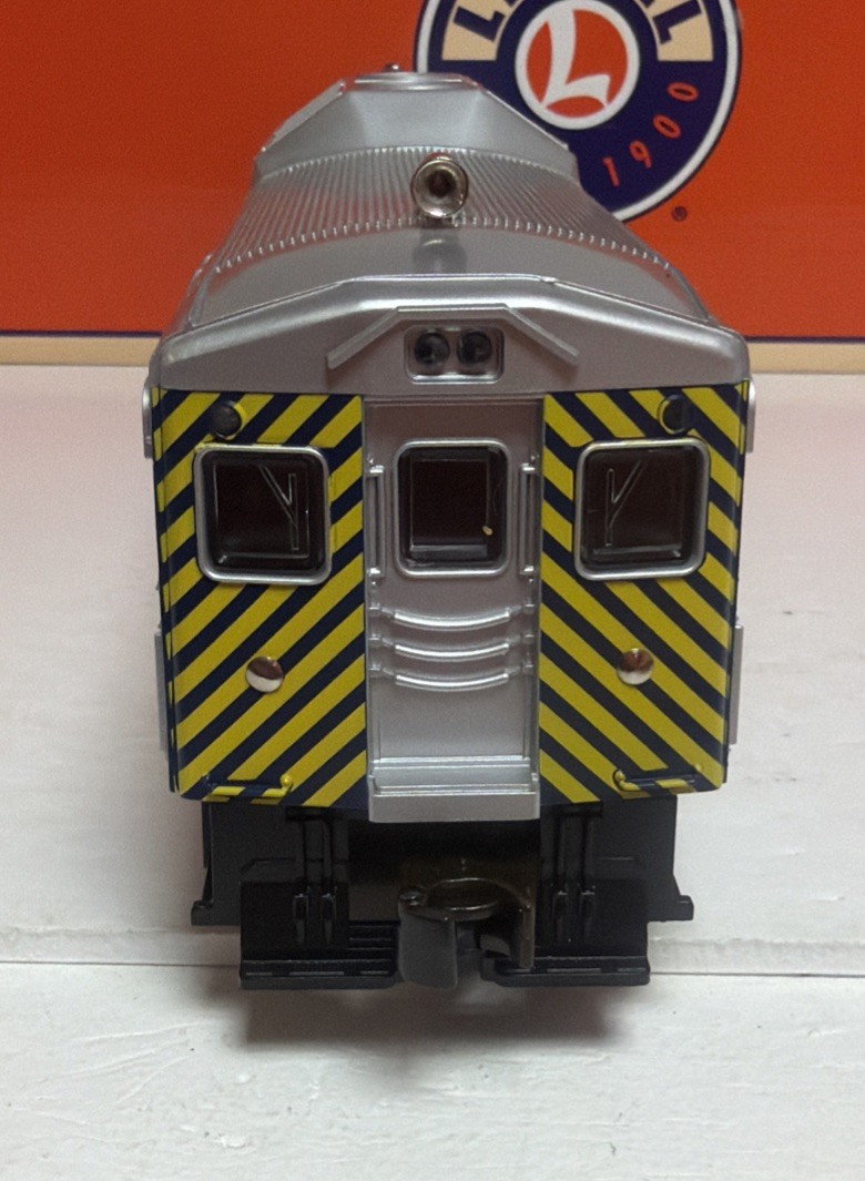 Lionel Trains 6-38428 Alaska Powered Budd Coach Car Silver