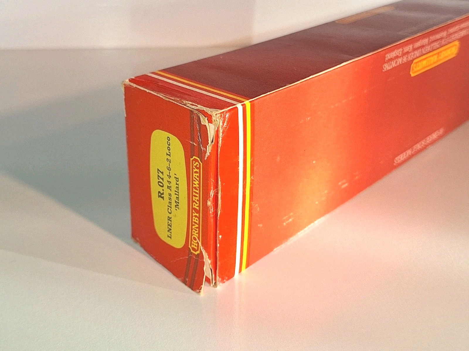 Hornby R077 LNER A4 Class Mallard. New Old Stock. Mint Cond. Boxed. 2 Rail DC.OO
