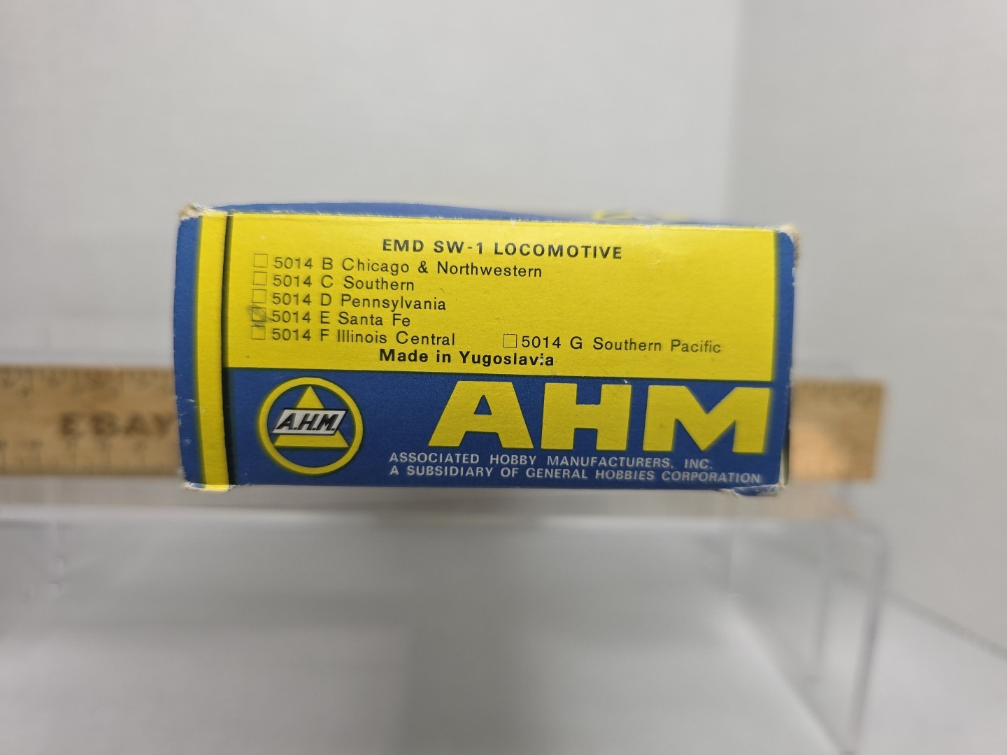 AHM Ho Scale 5014e Santa FE 2325 Switcher Diesel Loco LNIB Runs Well