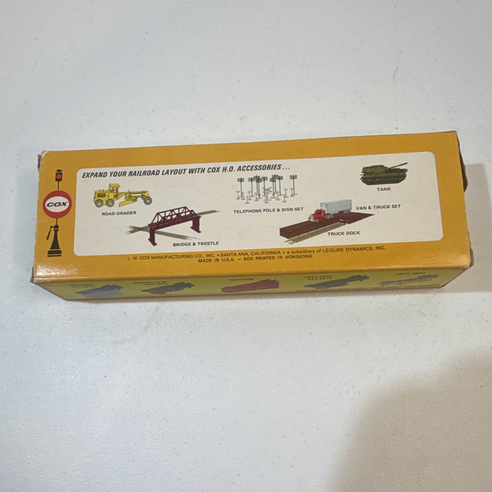 Cox Santa Fe HO Diesel Locomotive #2232 Analog DC Two-Rail Bo-Bo
