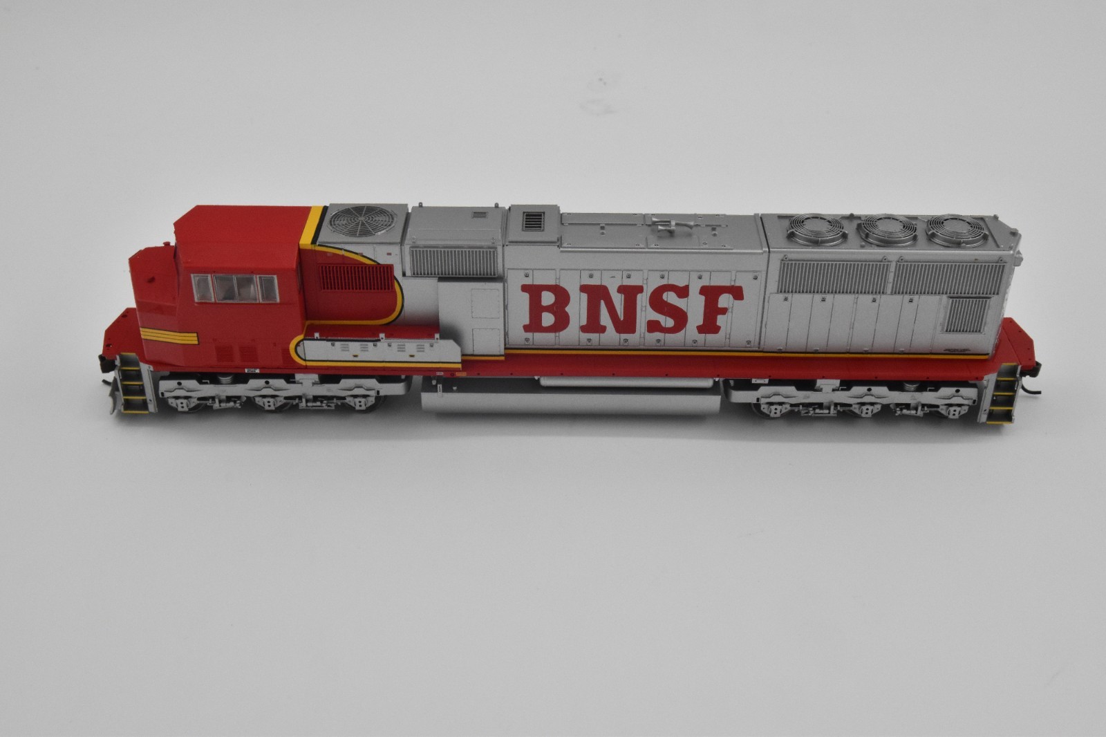 Athearn Genesis HO SD75M BNSF #G6135 Diesel With DCC Addon – Unbuilt Kit