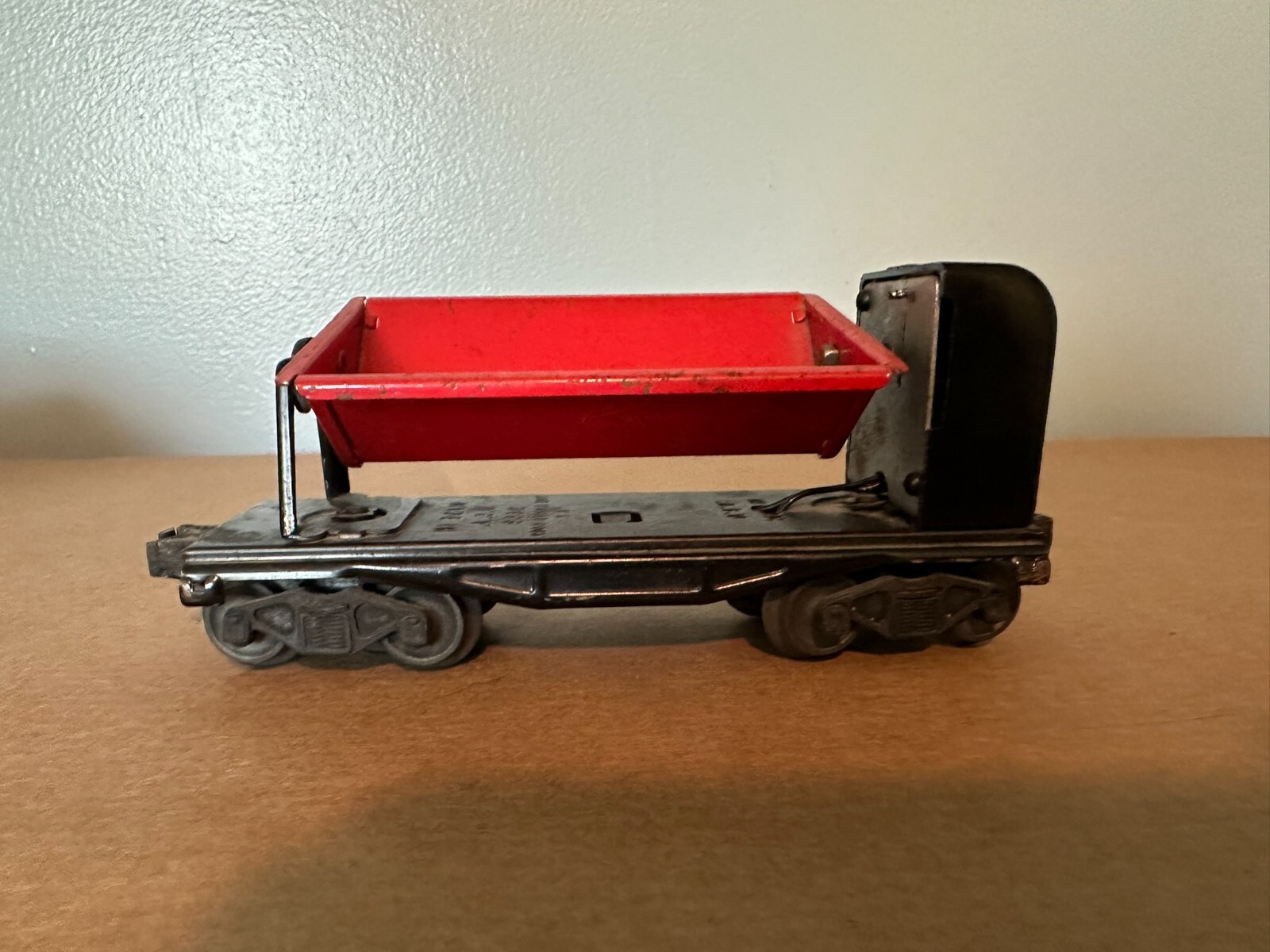 Lionel Trains – 3559 Operating Dump Car