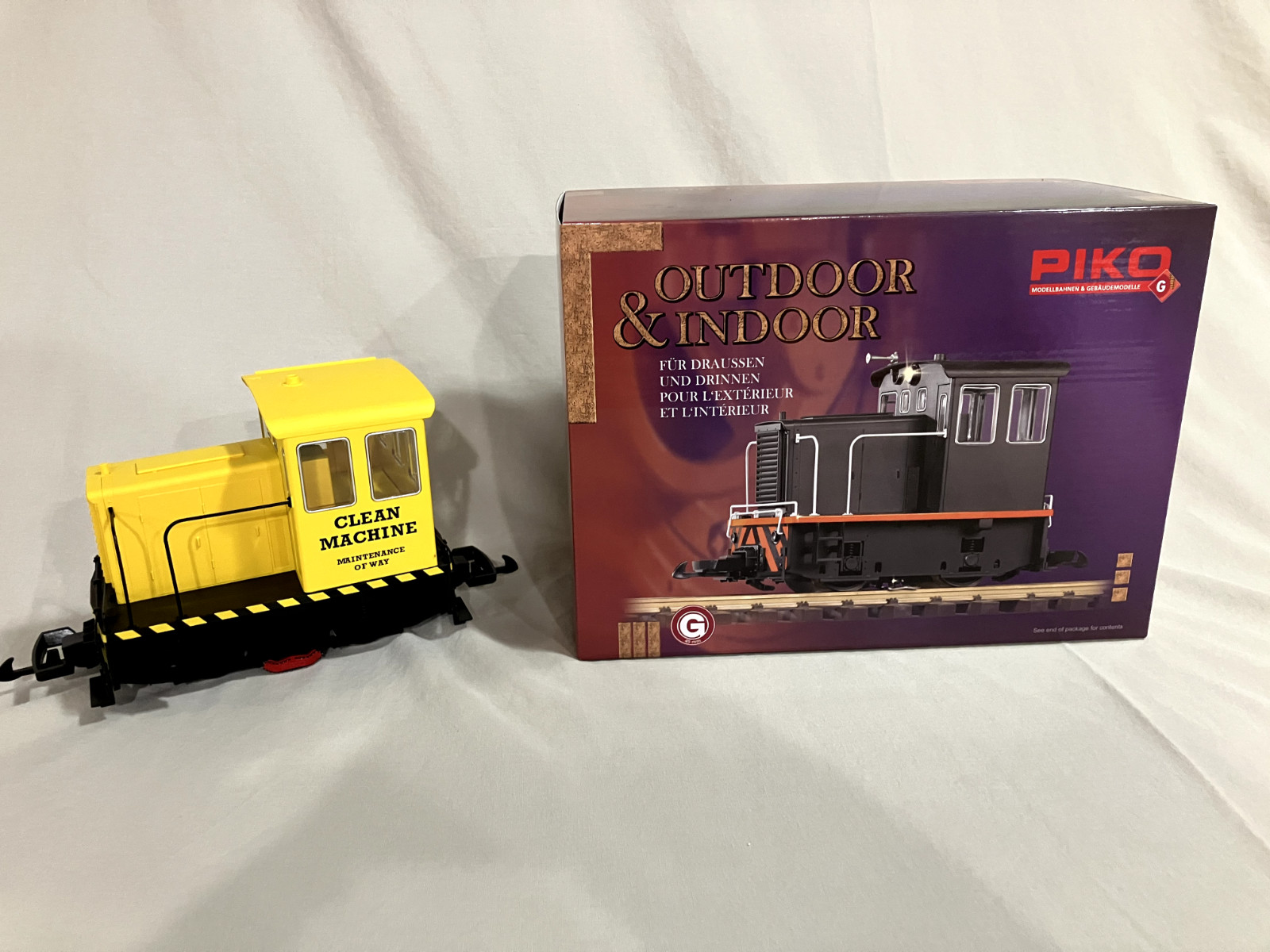 Piko G Scale 38501 Clean Machine Yellow GE 25-Ton Diesel Track Cleaning Loco