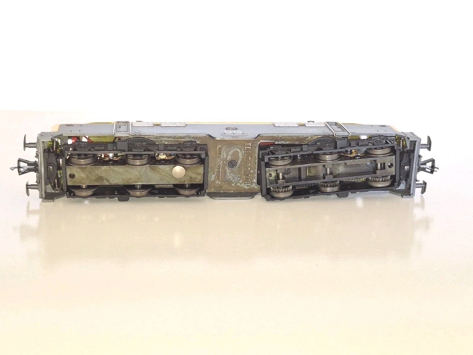 Fleischmann NS Dutch loco. For 2 rail DC analogue. Excell cond. HO Scale. No Box