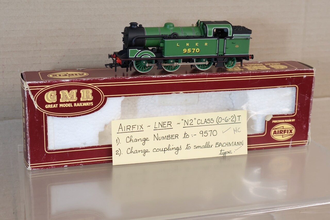 AIRFIX KIT BUILT RE PAINTED LNER 0-6-2 CLASS N2 TANK LOCOMOTIVE 9570 om
