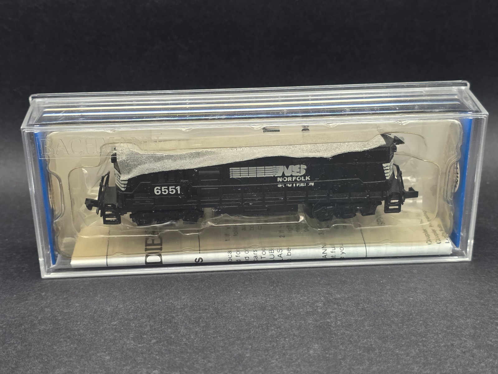 N scale 61291 DIESEL W/8WHEEL DRIVE GP 50 NORFOLK & SOUTHERN NIB READ