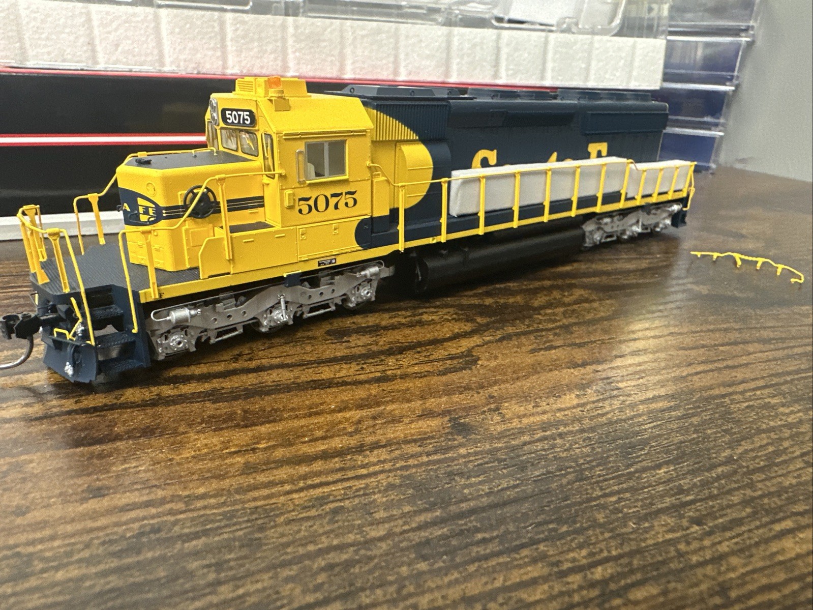 Intermountain Railway Co. HO #49320-02 SD40-2 ATSF/Santa Fe #5075 LNIB!