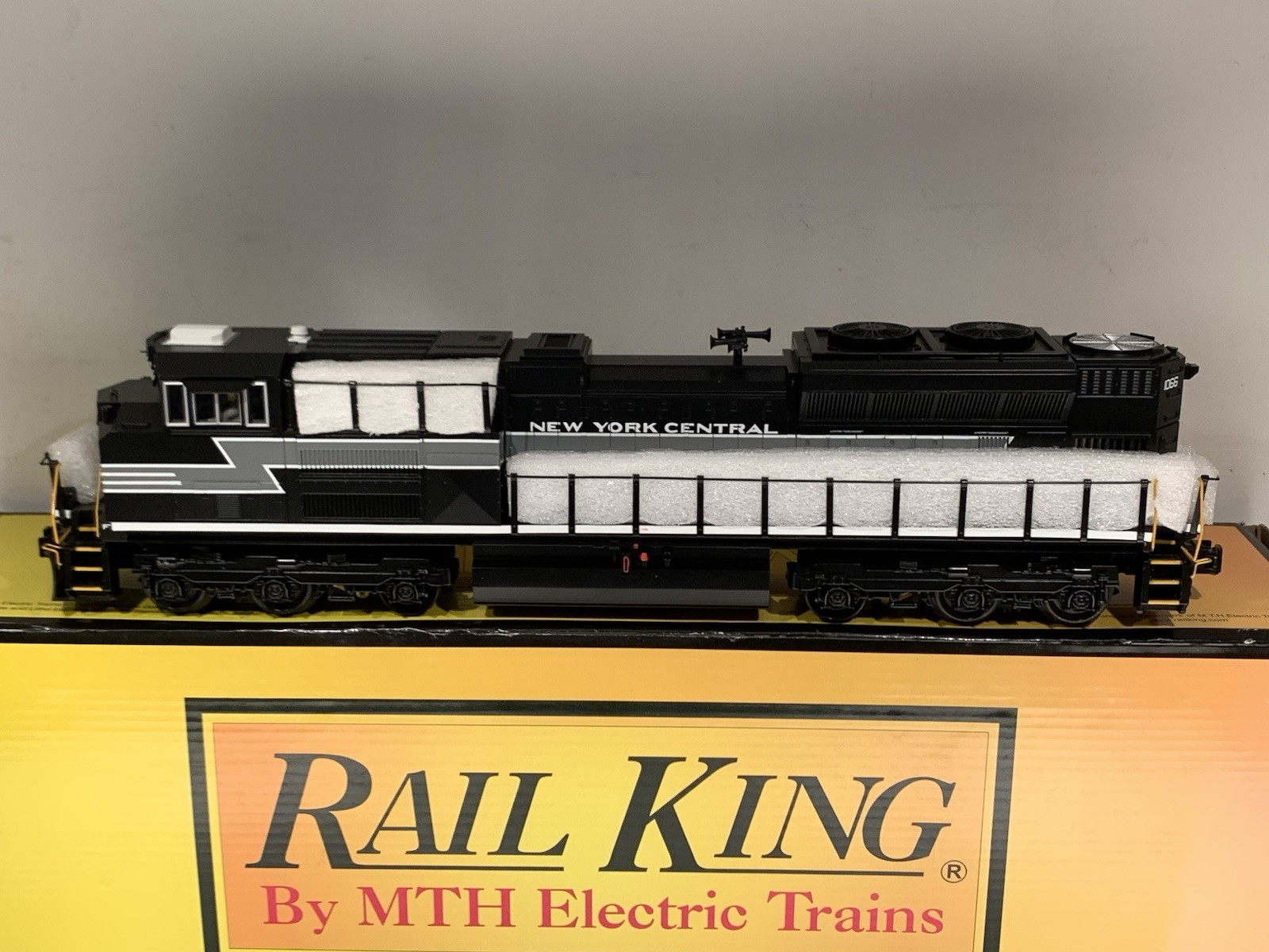 MTH RAILKING NEW YORK CENTRAL (NS HERITAGE) SD70ACE DIESEL ENGINE PS3 30-20826-1