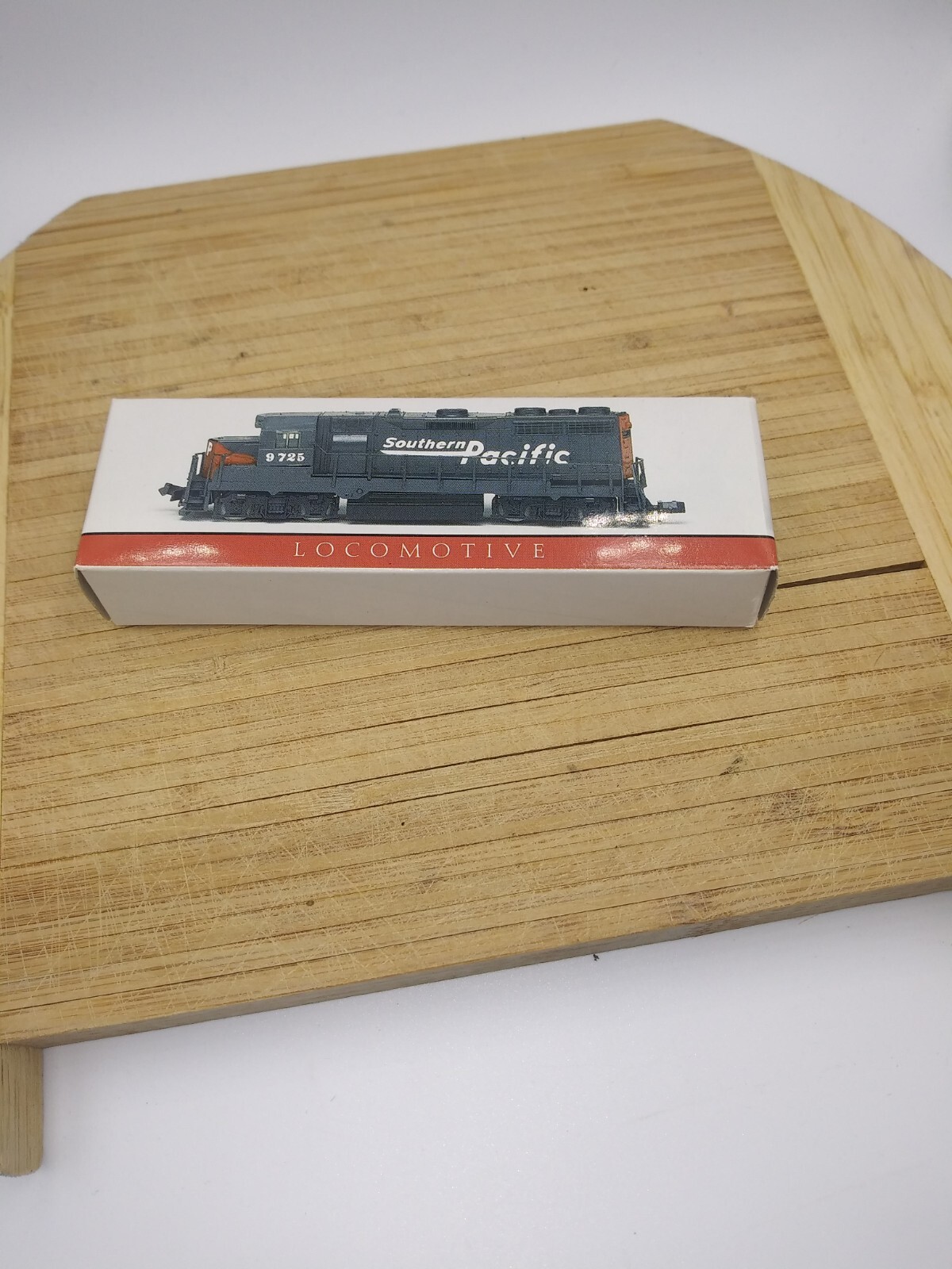Southern Pacific Mini Locomotive #9725 Southern Pacific locomotive New