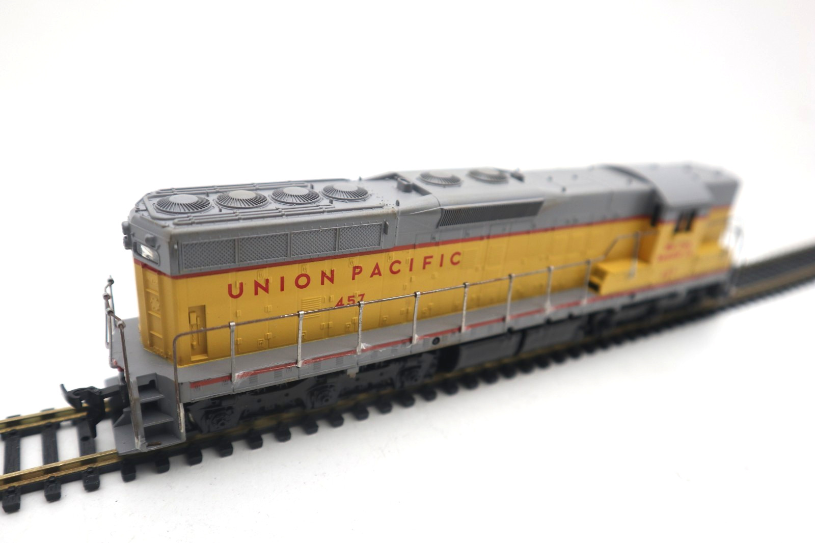 Vintage Athearn, HO, 3806, Union Pacific, SD-9, Diesel Engine, #457 C-7 EX/OB