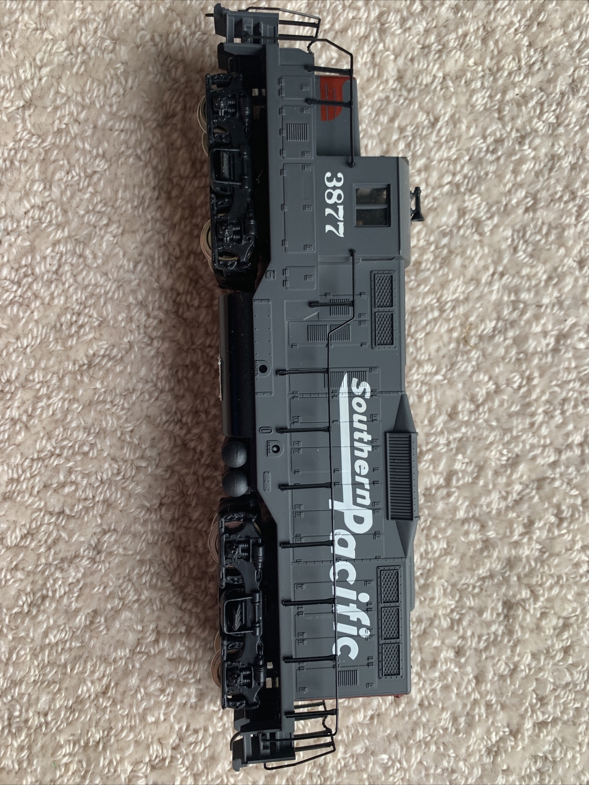 Walthers Trainline LOCOMOTIVE SOUTHERN PACIFIC 931-107 #3877