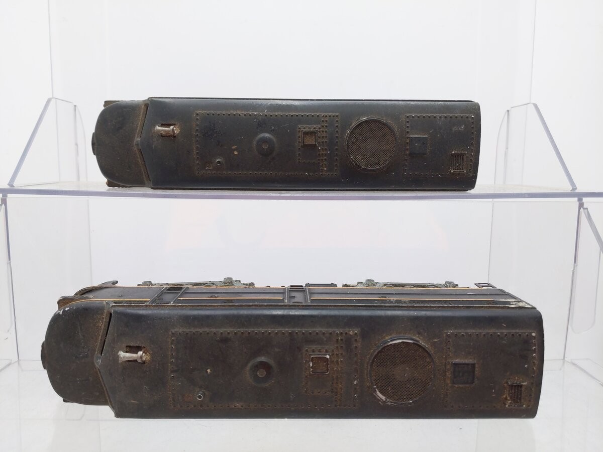Lionel 2032 Vintage O Erie Alco AA Diesel Locomotive Set