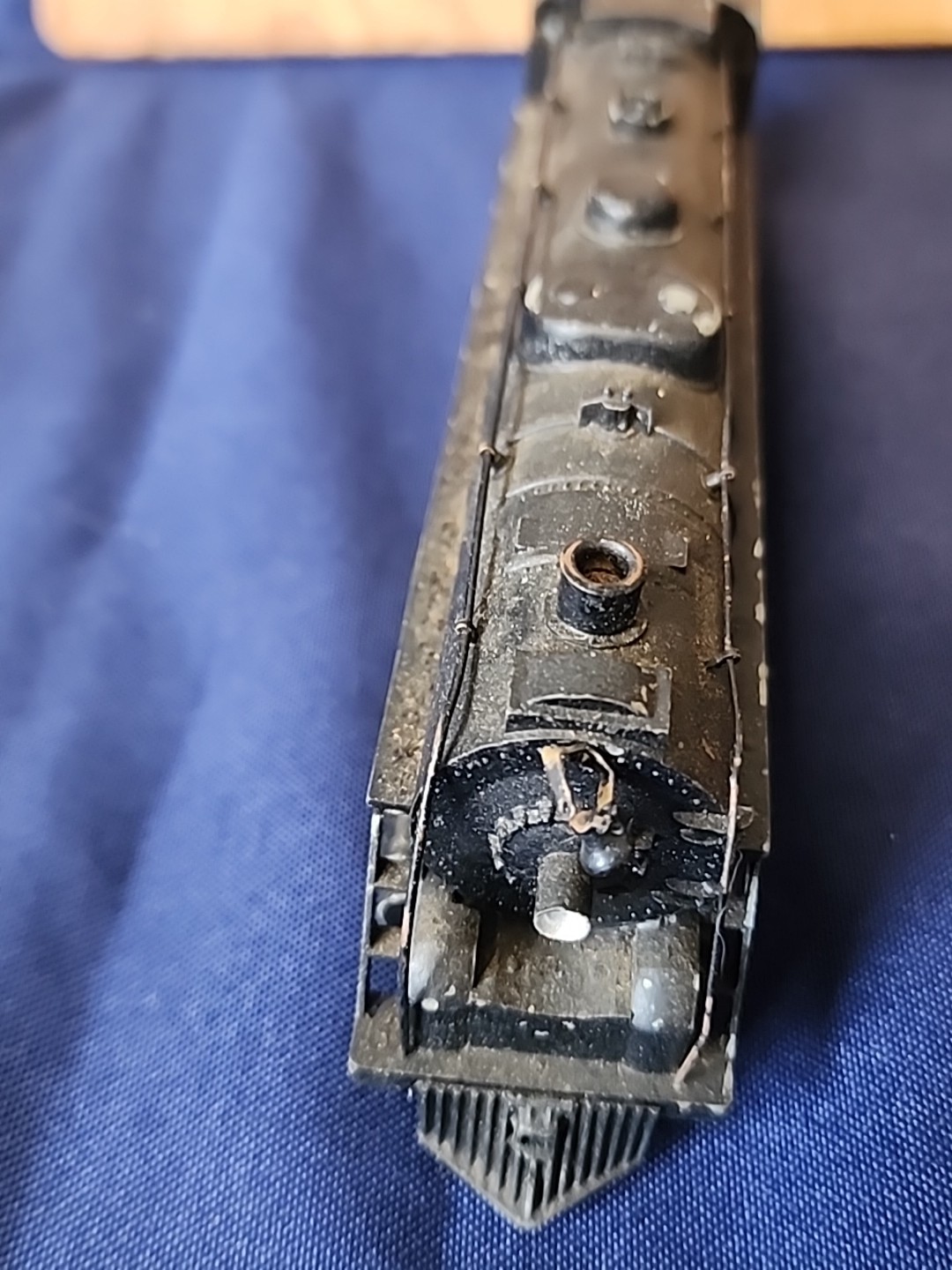 Vintage Set Of Unbranded Train Heavy Metal Locomotive Looks Great Untested 7”