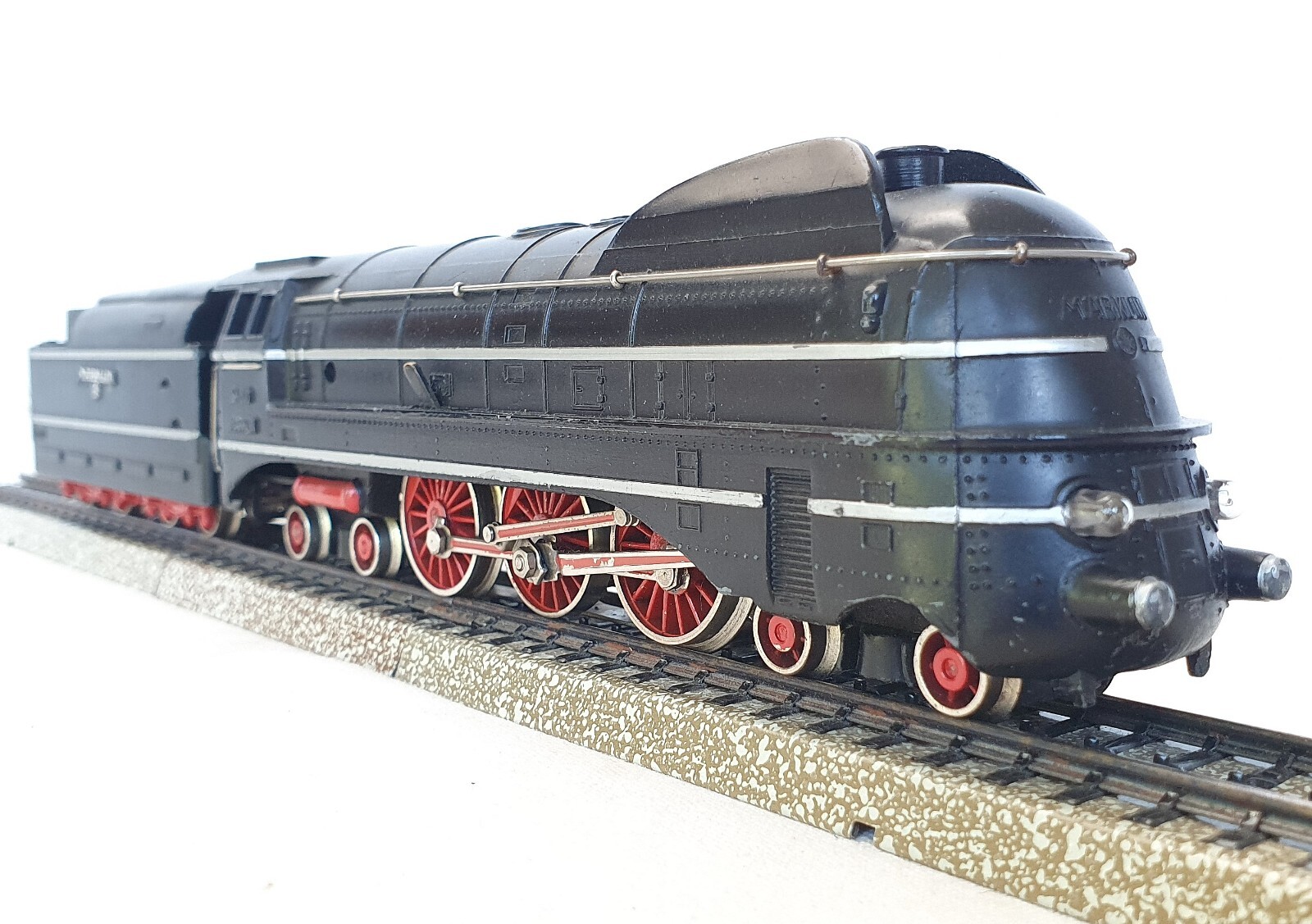 Marklin AC HO SK-800 German BR-06 STREAMLINED STEAM LOCOMOTIVE Type 2 NMIRB 1955