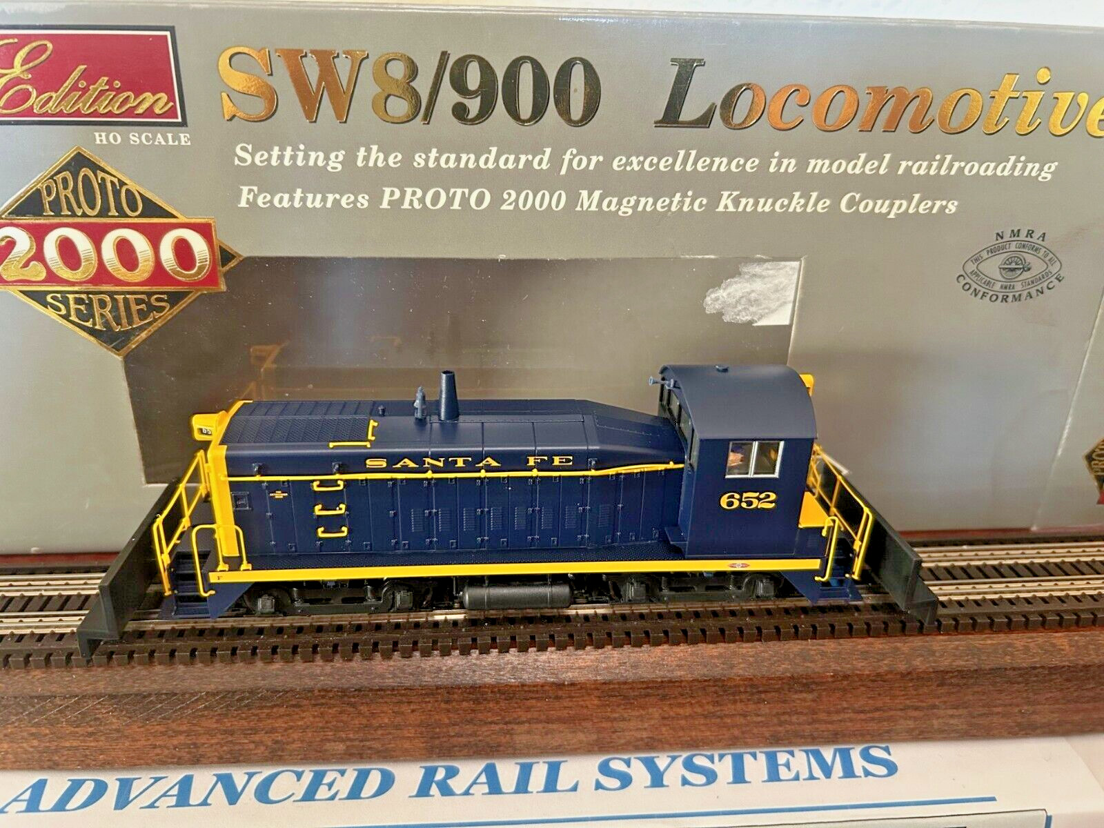 SW8/900 SWITCHER – ATSF SANTA FE -DC/DCC Ready LOCO – HO Scale -“ATSF”-NEW OOP