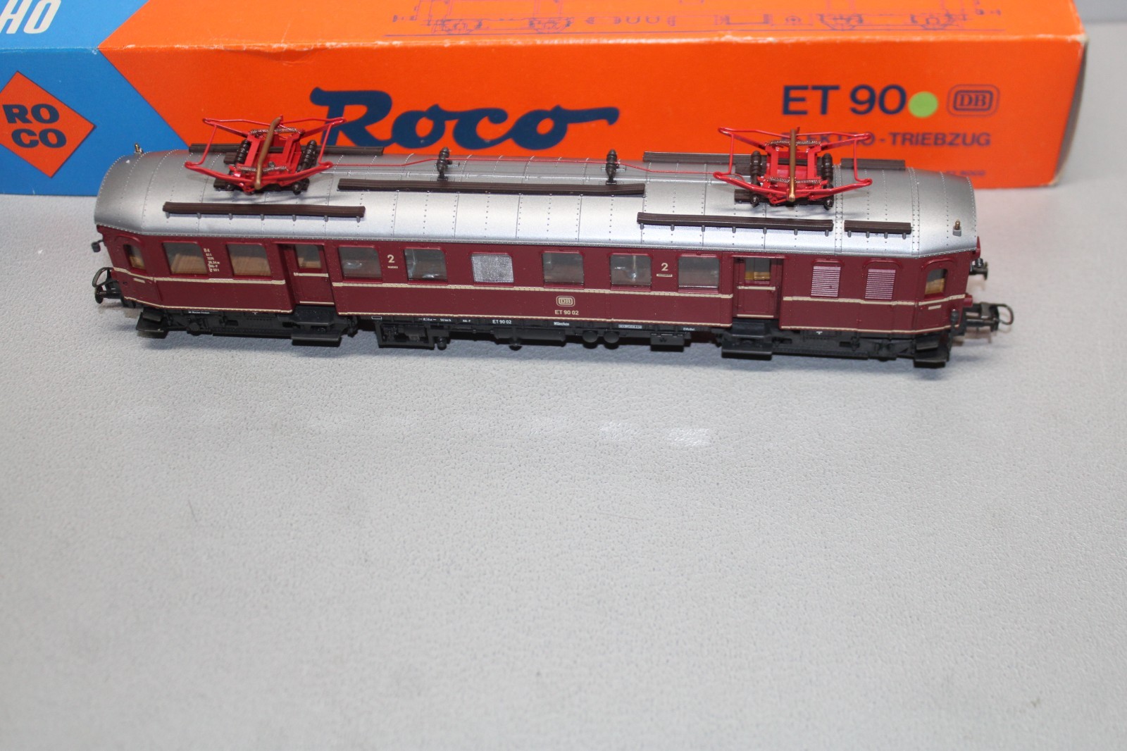 Roco 04185A Electric Railcar ET 90 02 DB AC HO Scale 1:87 OVP