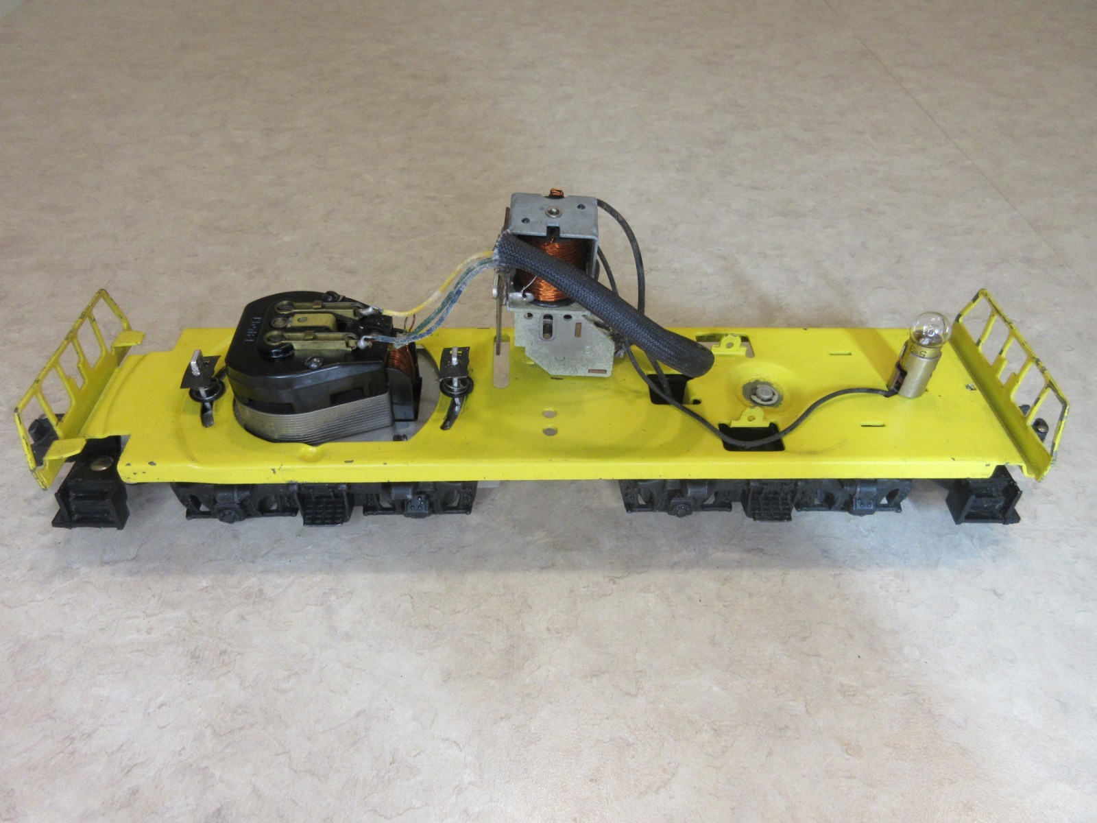 Lionel 628. 44 Ton Diesel Switcher Locomotive. Northern Pacific. Watch Video!!!