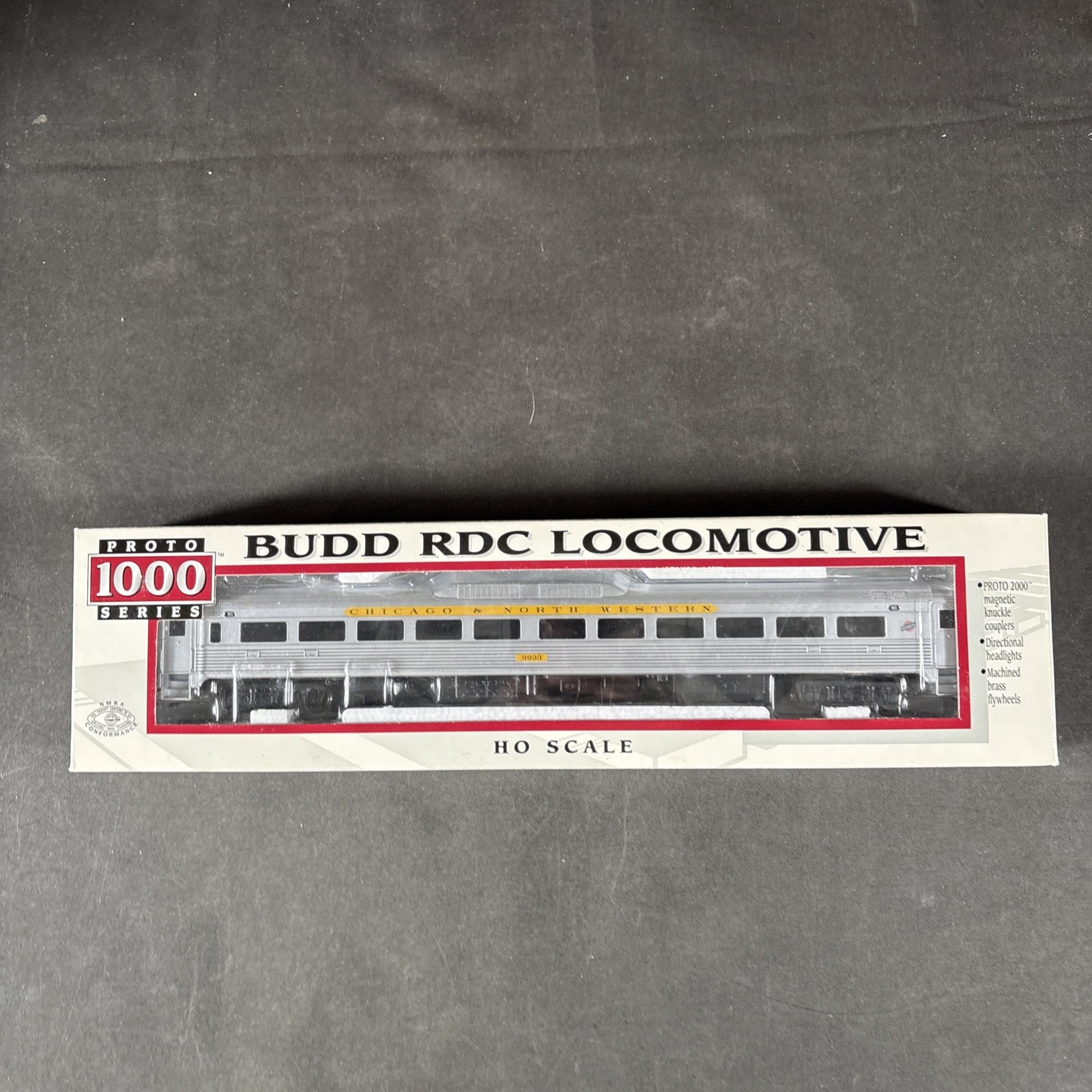 PROTO 1000 30590 CNW #9933 HO SCALE BUDD RDC LOCOMOTIVE NEW OPEN BOX CHI NORTH